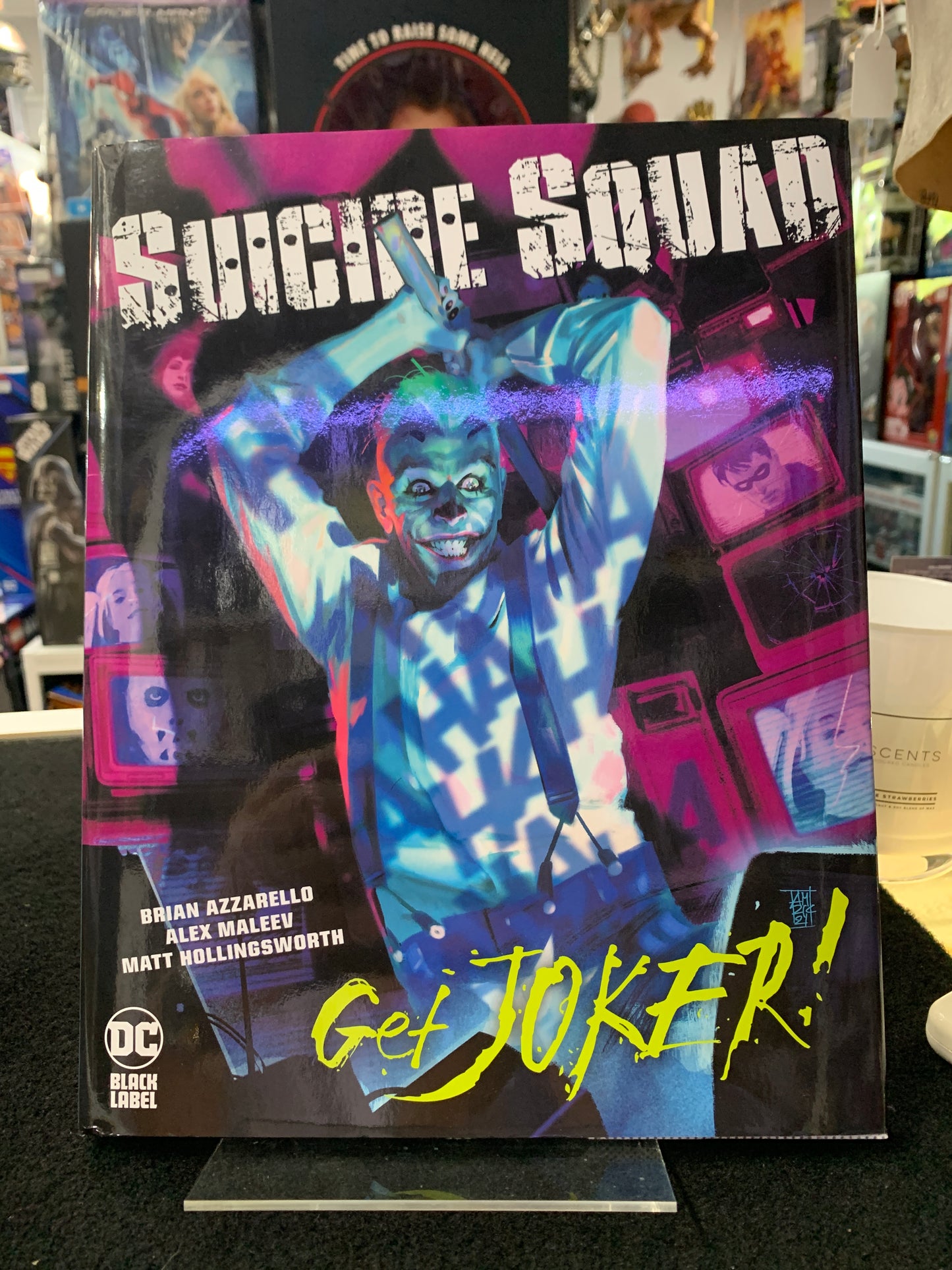 DC suicide Squad get joker graphic novel