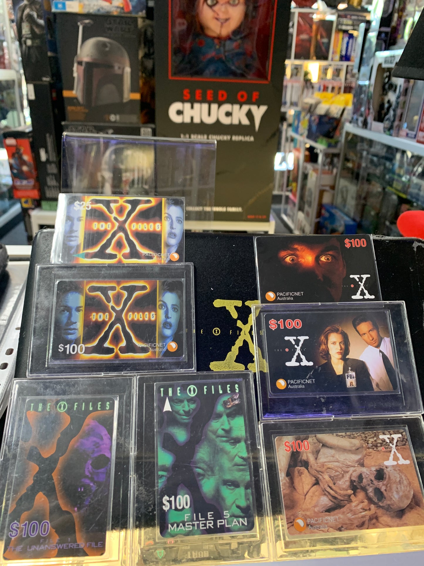 the X Files phone cards total 7