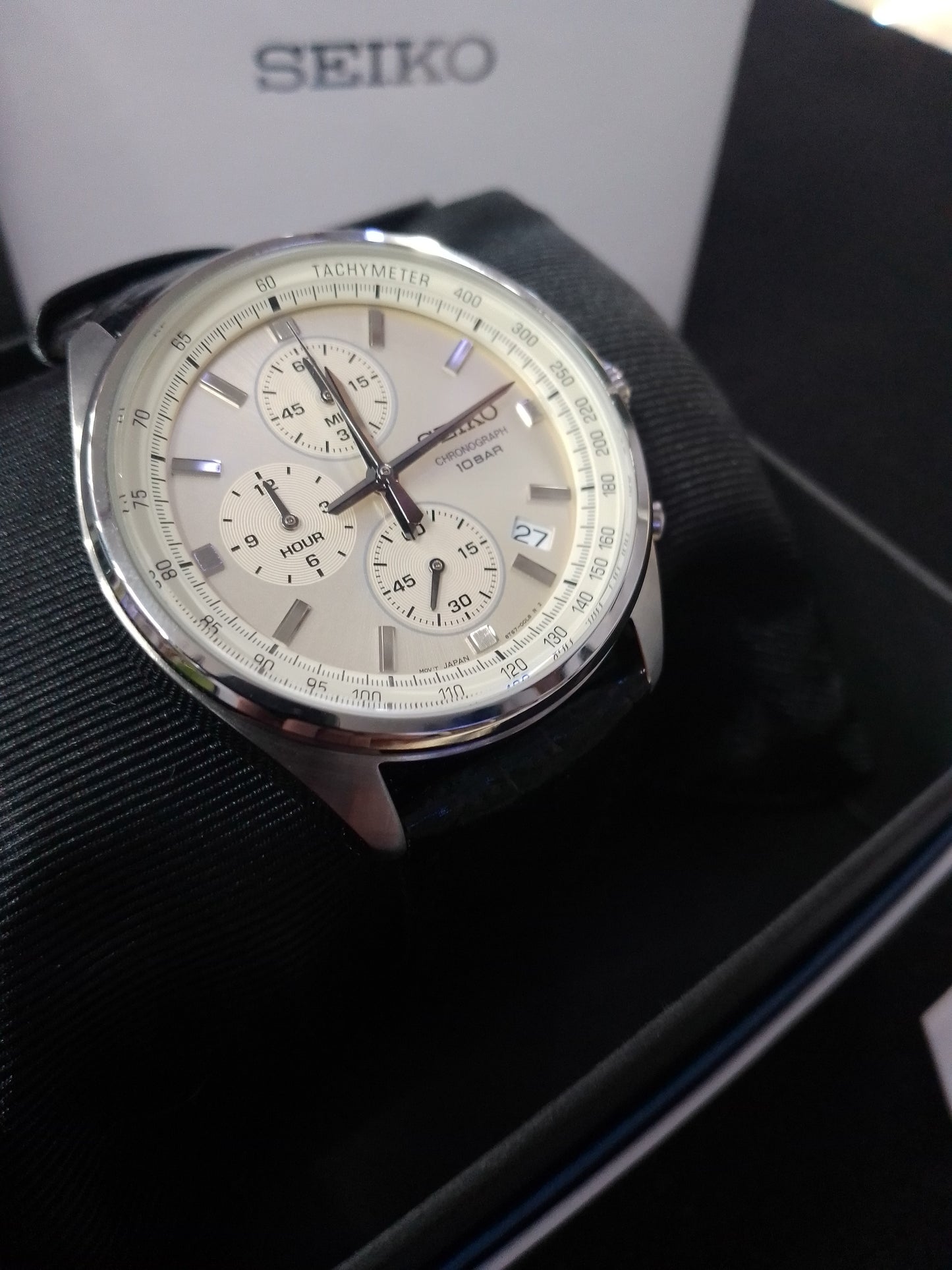 Seiko 8T67-OOLO Mens Chronograph watch - 1001