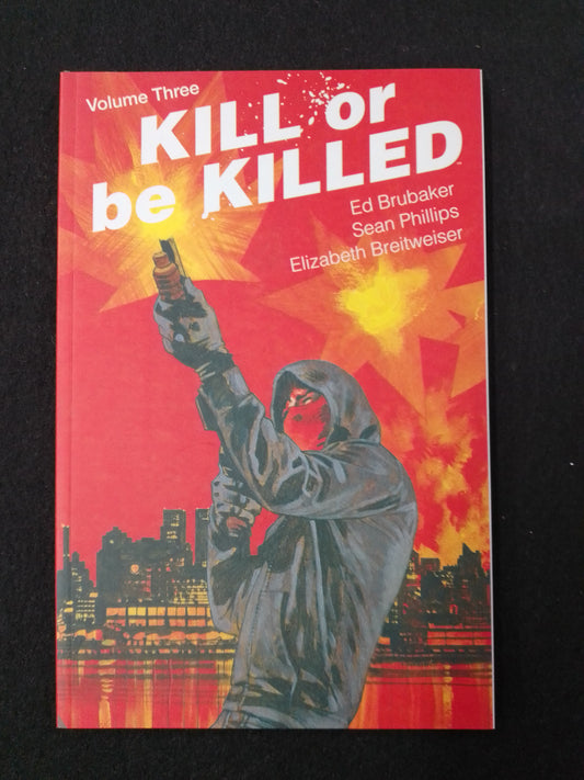 Kill or be Killed Volume 3 by Ed Brubaker (English) Paperback Book - N06446