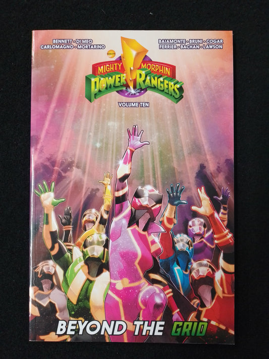 Mighty Morphin Power Rangers Volume 10 Graphic Novel - N06668