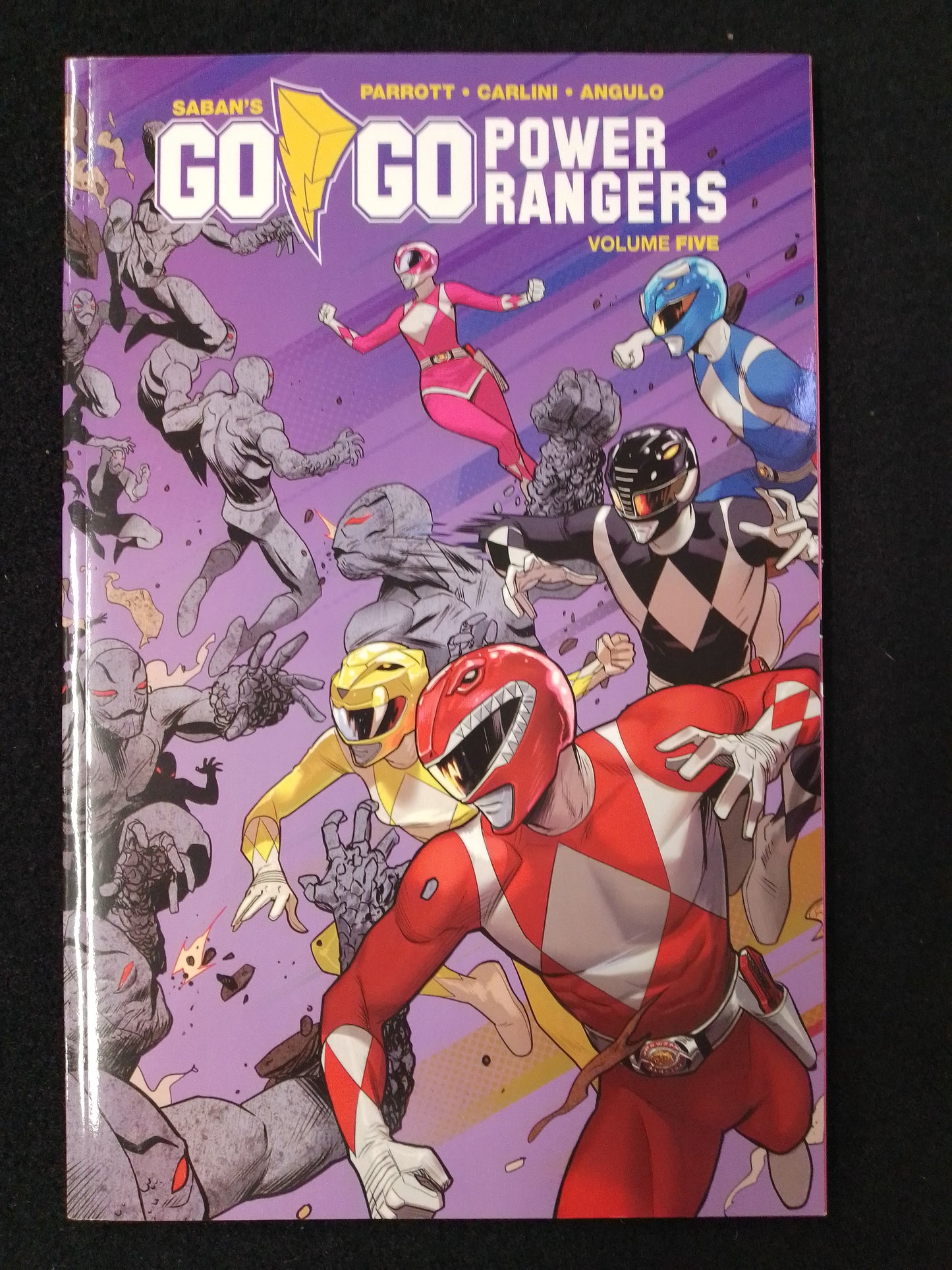 Saban's Go Go Power Rangers Volume 5 Graphic Novel - N06673