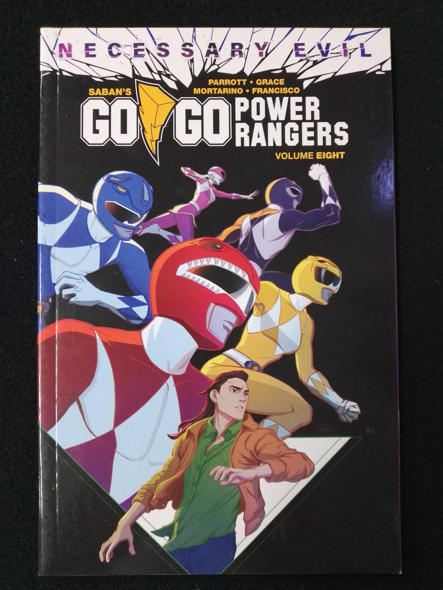Saban's Go Go Power Rangers Volume 8 Graphic Novel - N06675