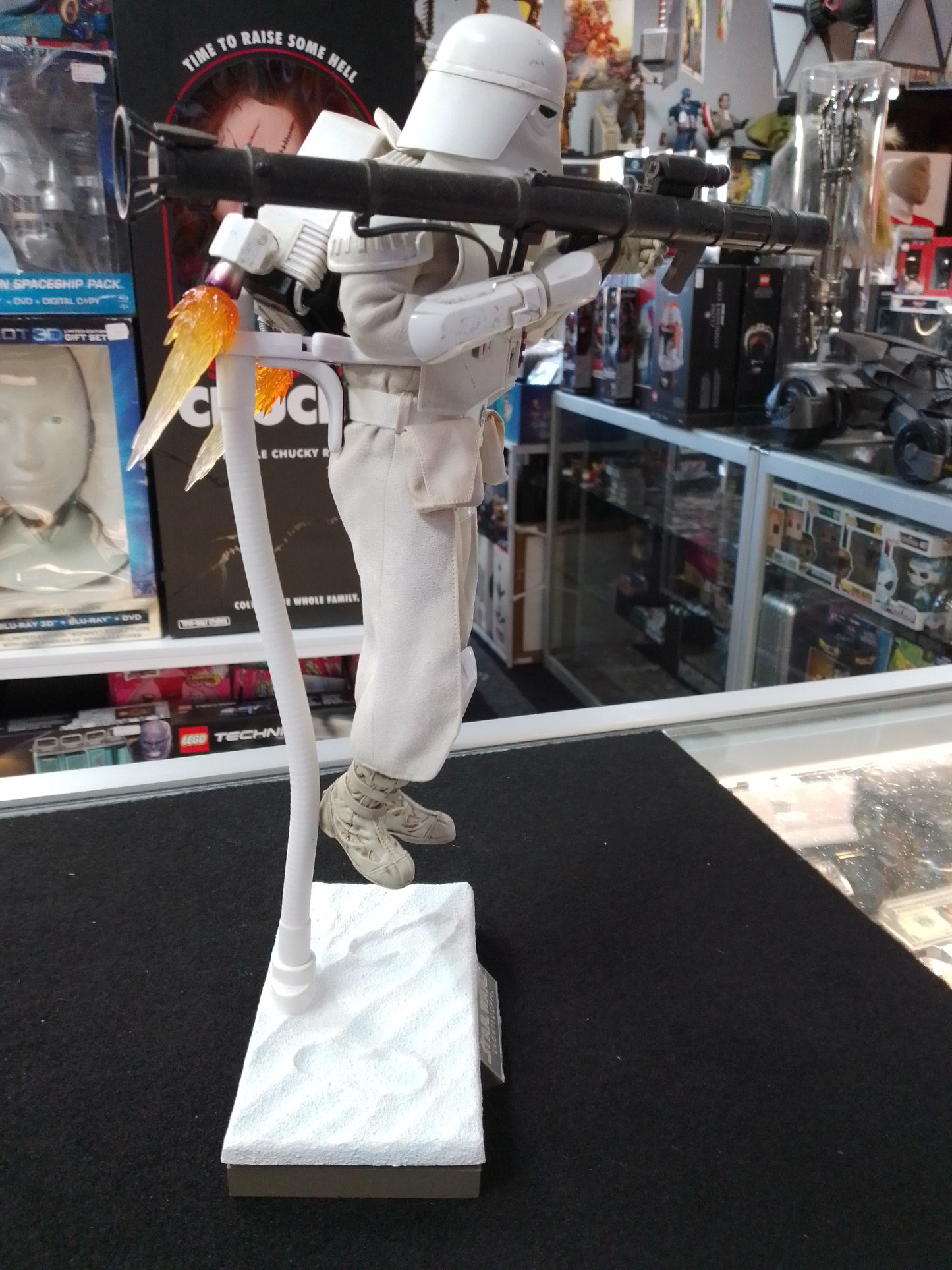 Hot Toys Star Wars 1/6th Scale Snowtrooper Figurine - N06843