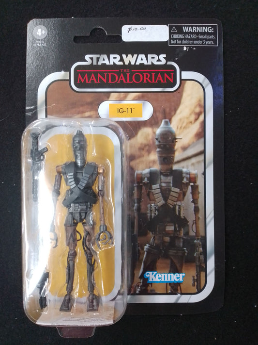 Star Wars: The Mandalorain - IG-11 Vintage Collection Kenner 3.75” Scale Action Figure