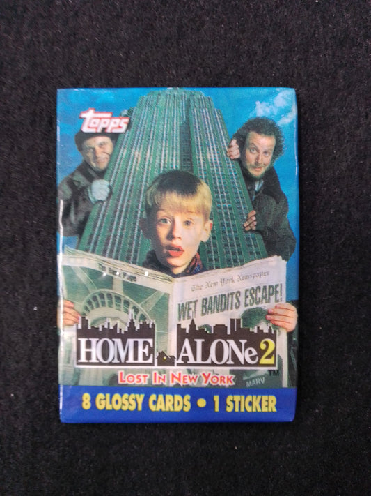 Topps - Home Alone 2 Lost In New York Trading Card Pack - N09017