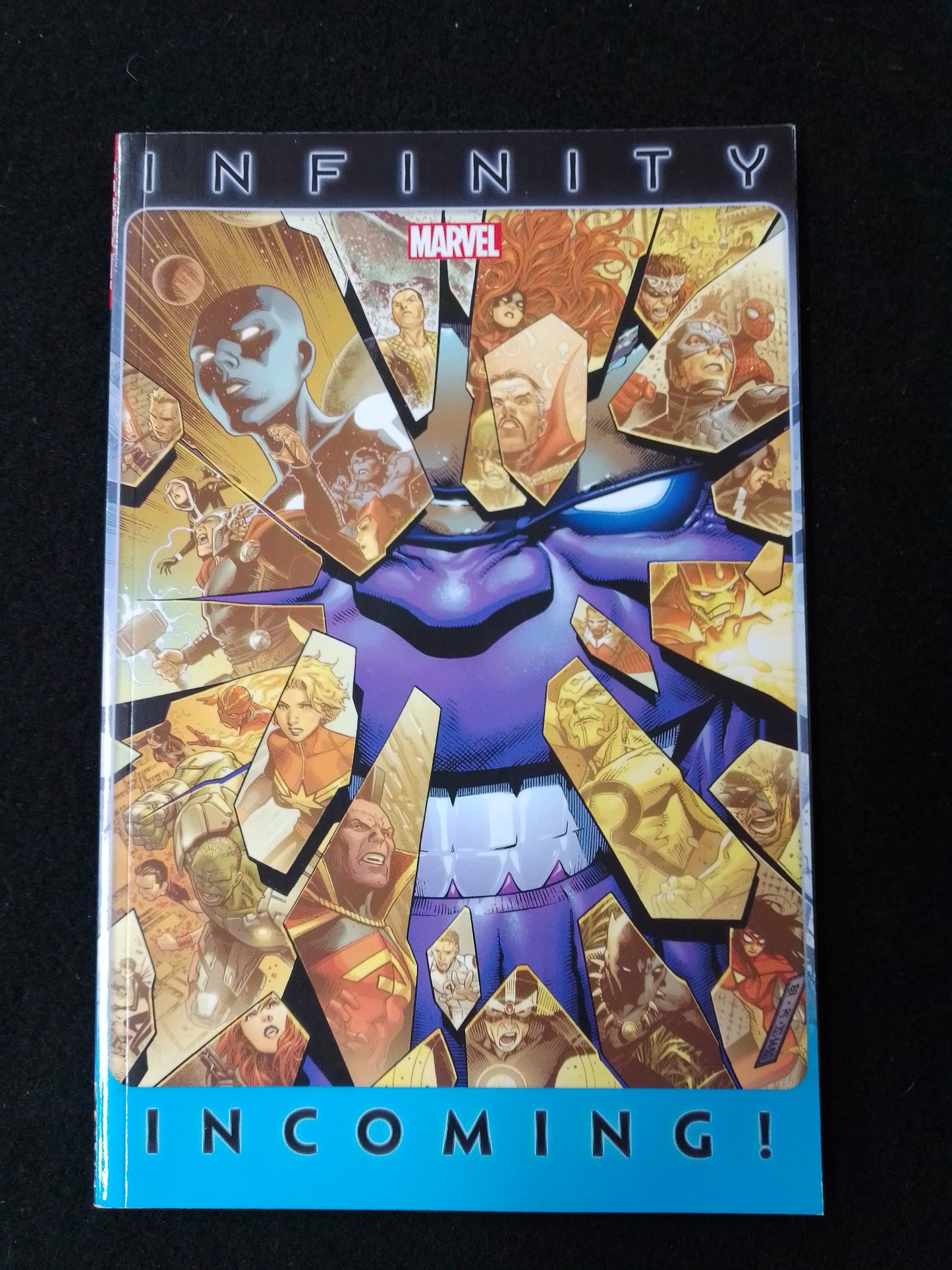 Marvel - Infinity Incoming! Graphic Novel - N09777