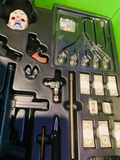 THE DARK KNIGHT THE JOKER HOT TOYS 1/4 SCALE EXCLUSIVE FIGURE