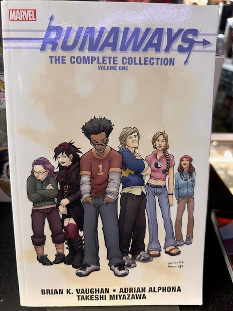 Runaways: The Complete Collection Volume 1 Adrian Alphona Marvel Graphic Novel