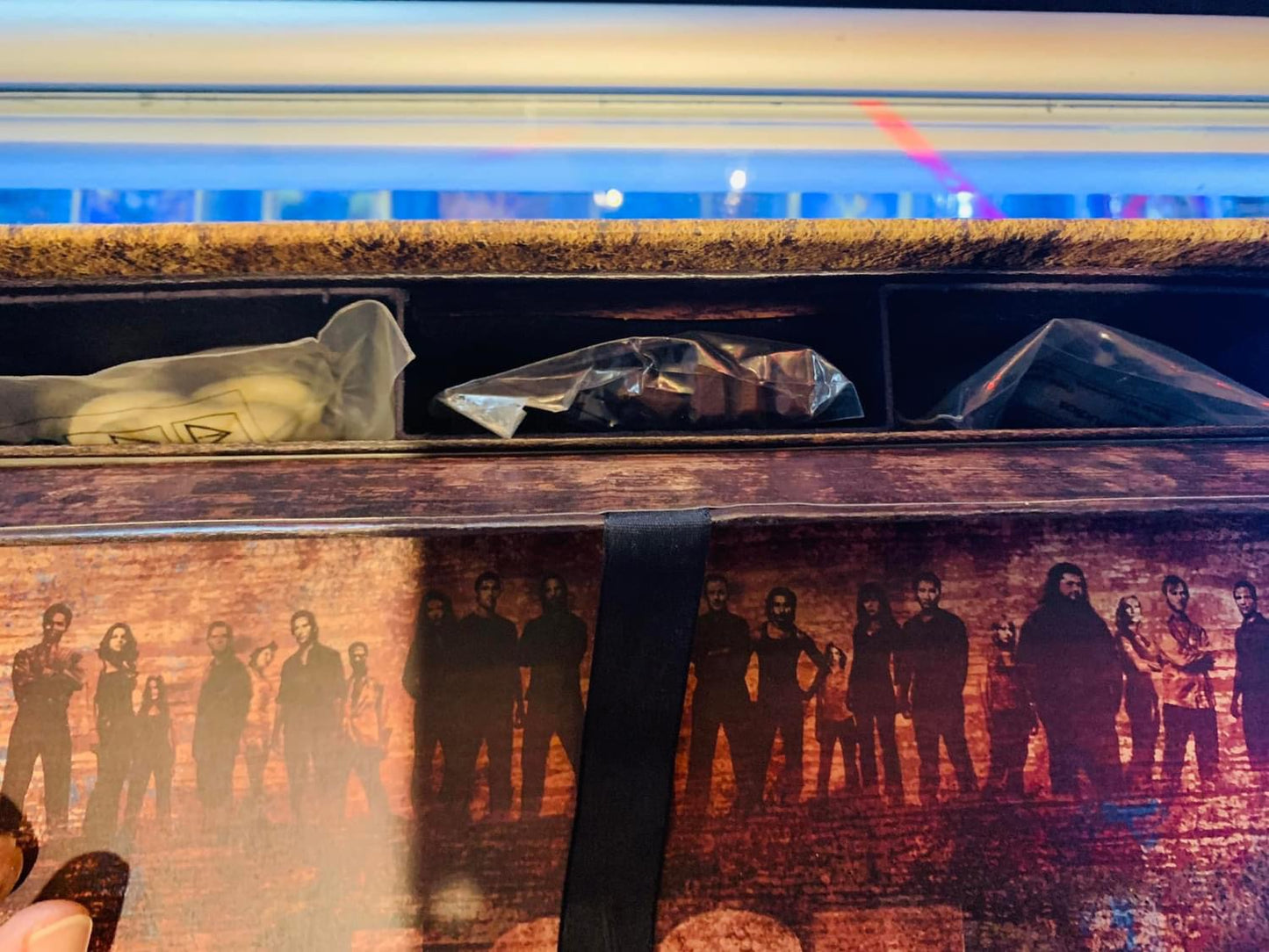 LOST: THE COMPLETE COLLECTION PLUS DIORAMA