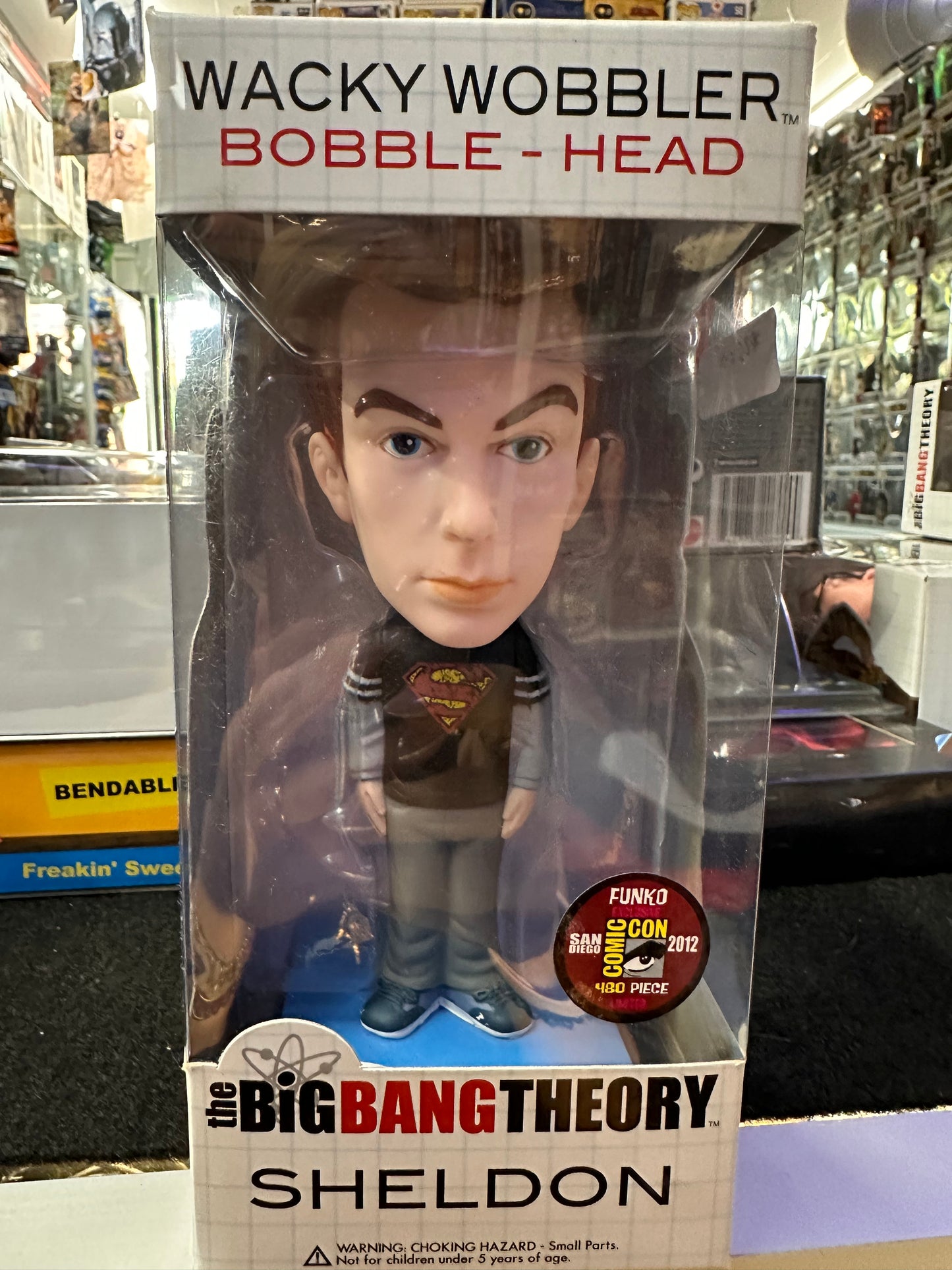 THE BIG BANG THEORY WACKY WOBBLER BOBBLE- HEAD SHELDON