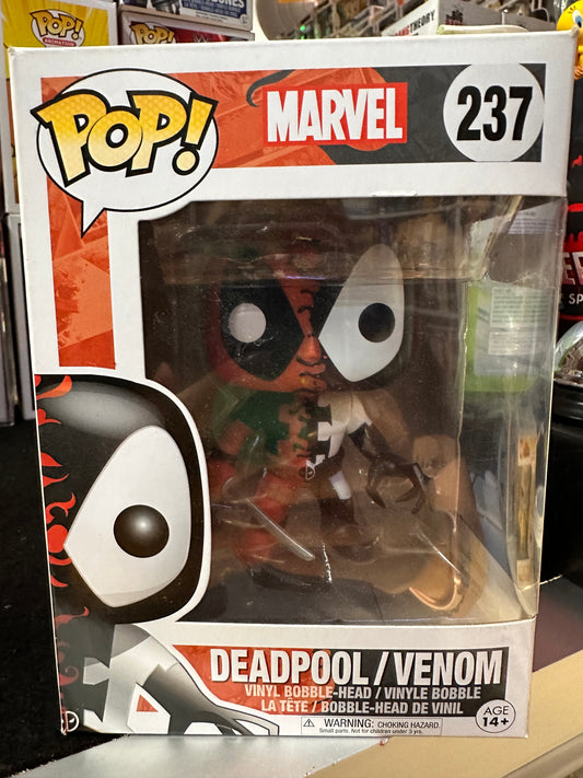 FUNKO POP MARVEL DEADPOOL/VENOM #237