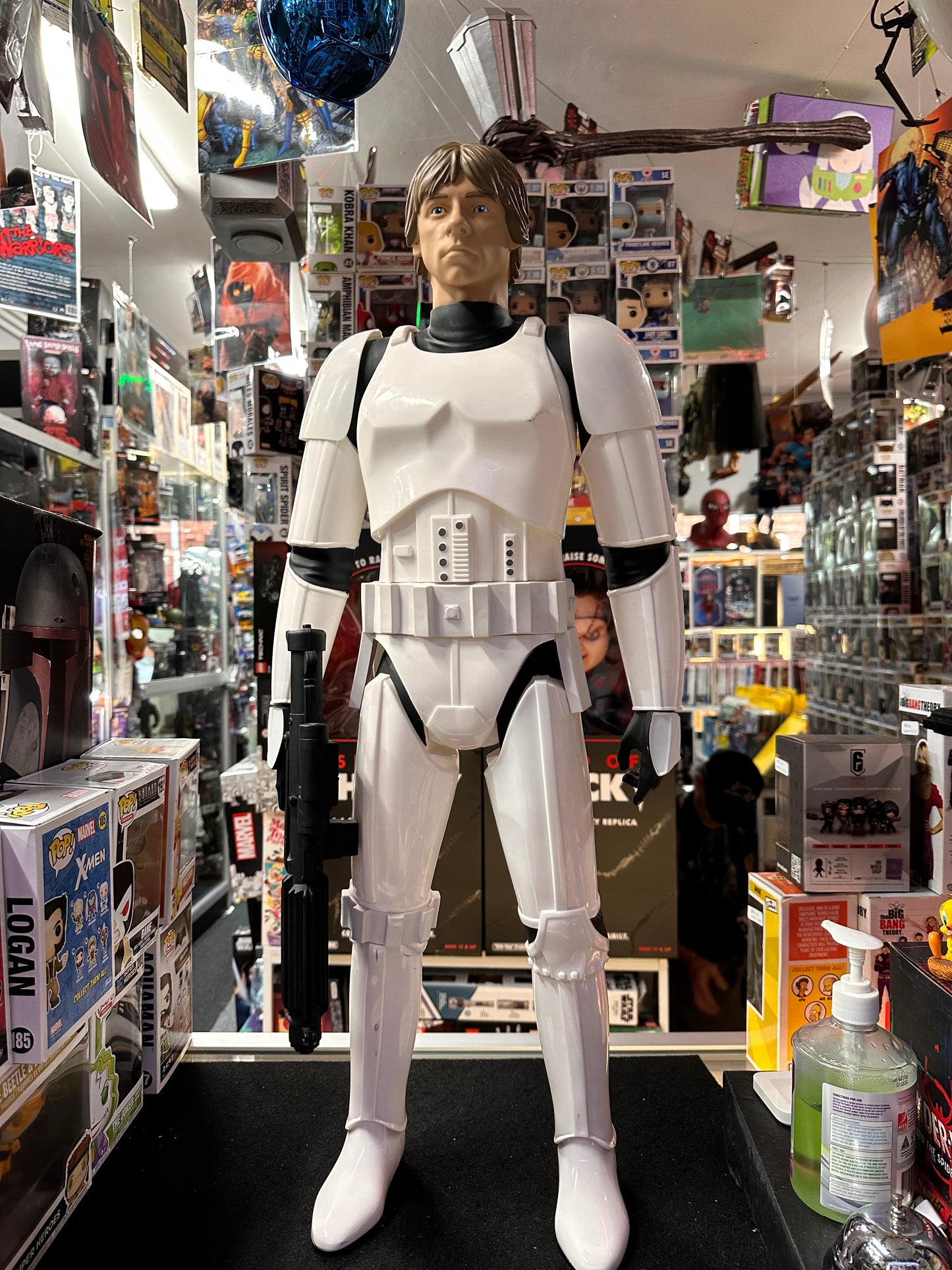 STAR WARS 34" LUKE SKYWALKER AS STORMTROOPER