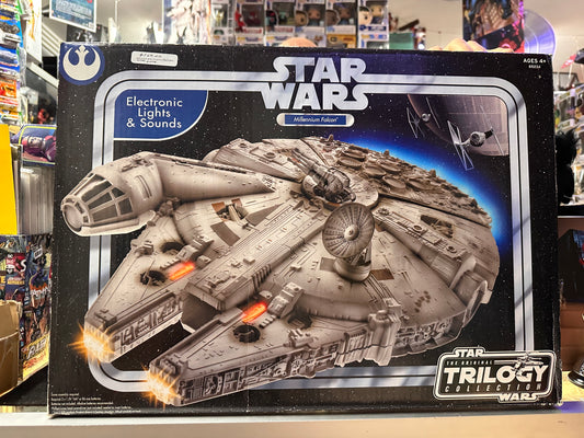 STAR WARS 2004 THE ORIGINAL COLLECTION  MILLENNIUM FALCON ELECTRONIC LIGHTS & SOUNDS