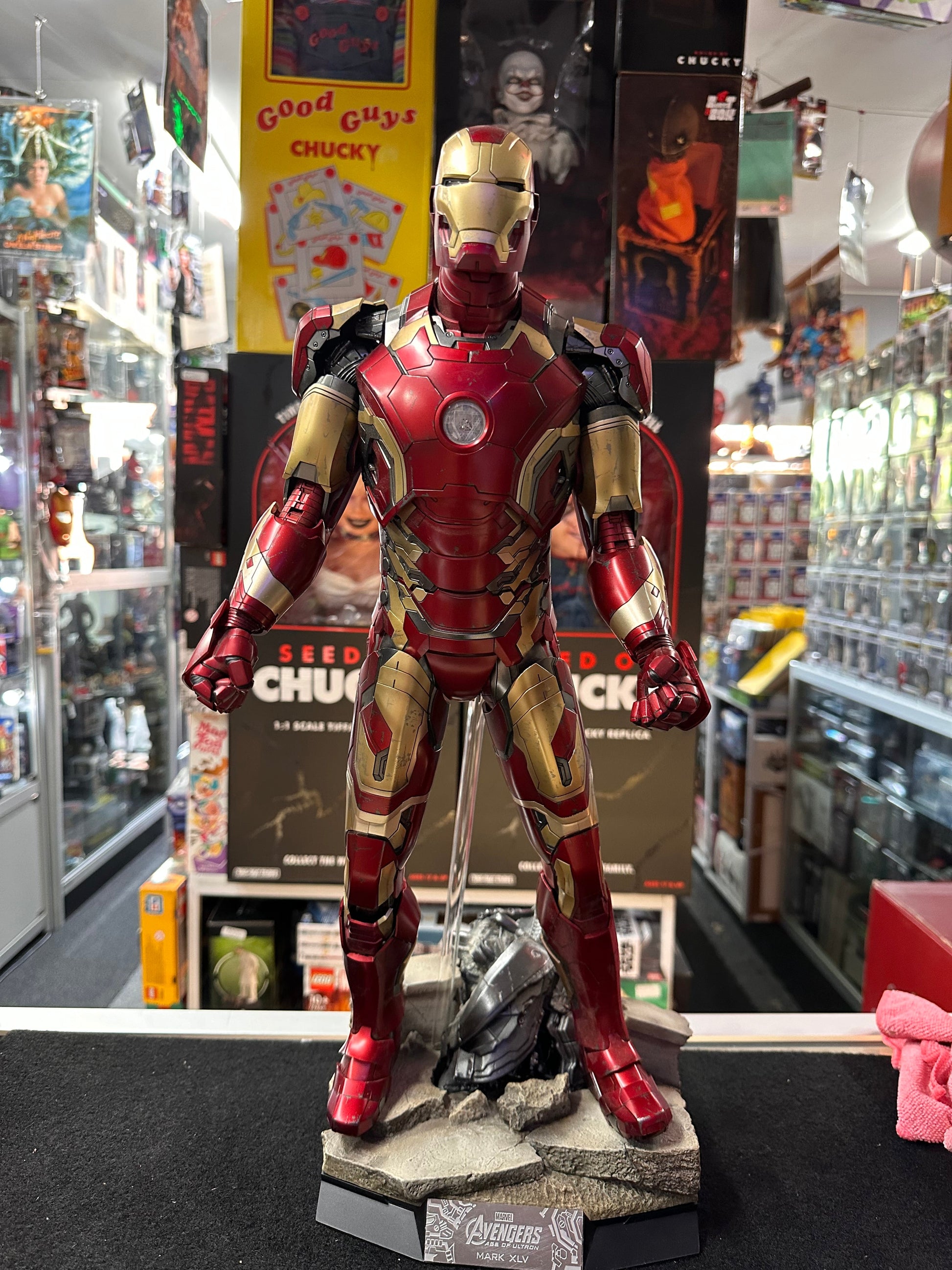 HOT TOYS IRON MAN MARVEL AVENGERS MARK XLV Captain Comics and Collectables Pty Ltd