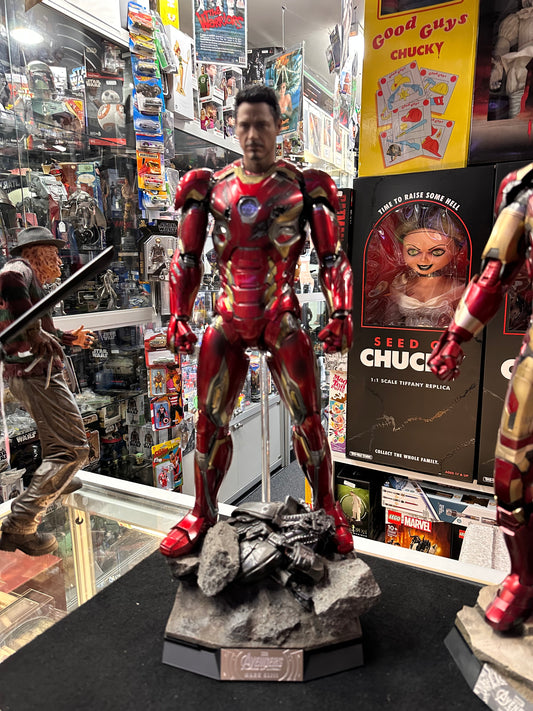 HOT TOYS IRON MAN MARVEL AVENGERS MARK XL111