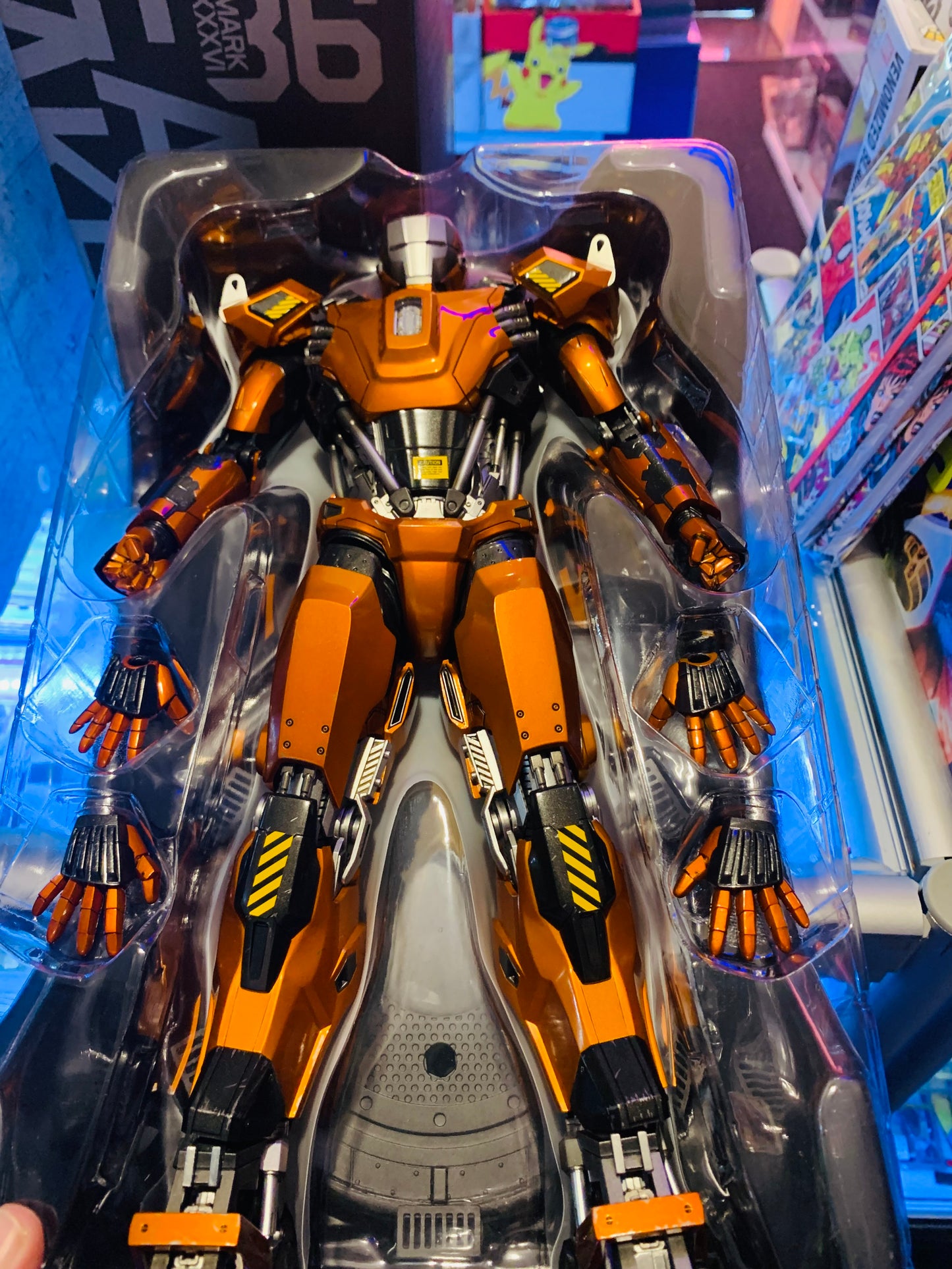 HOT TOYS EXCLUSIVE MARVEL IRON MAN 3 MARK XXXVI 36