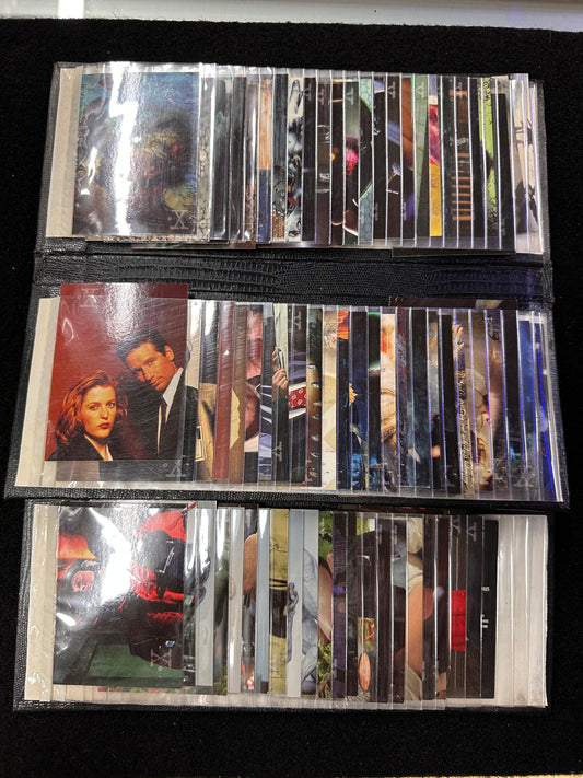 X FILES COLLECTOR TRADING CARDS