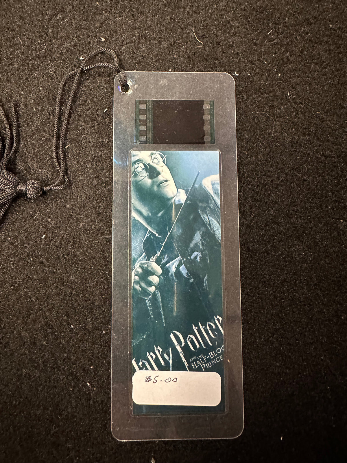 HARRY POTTER BOOKMARK WITH FILM CELL