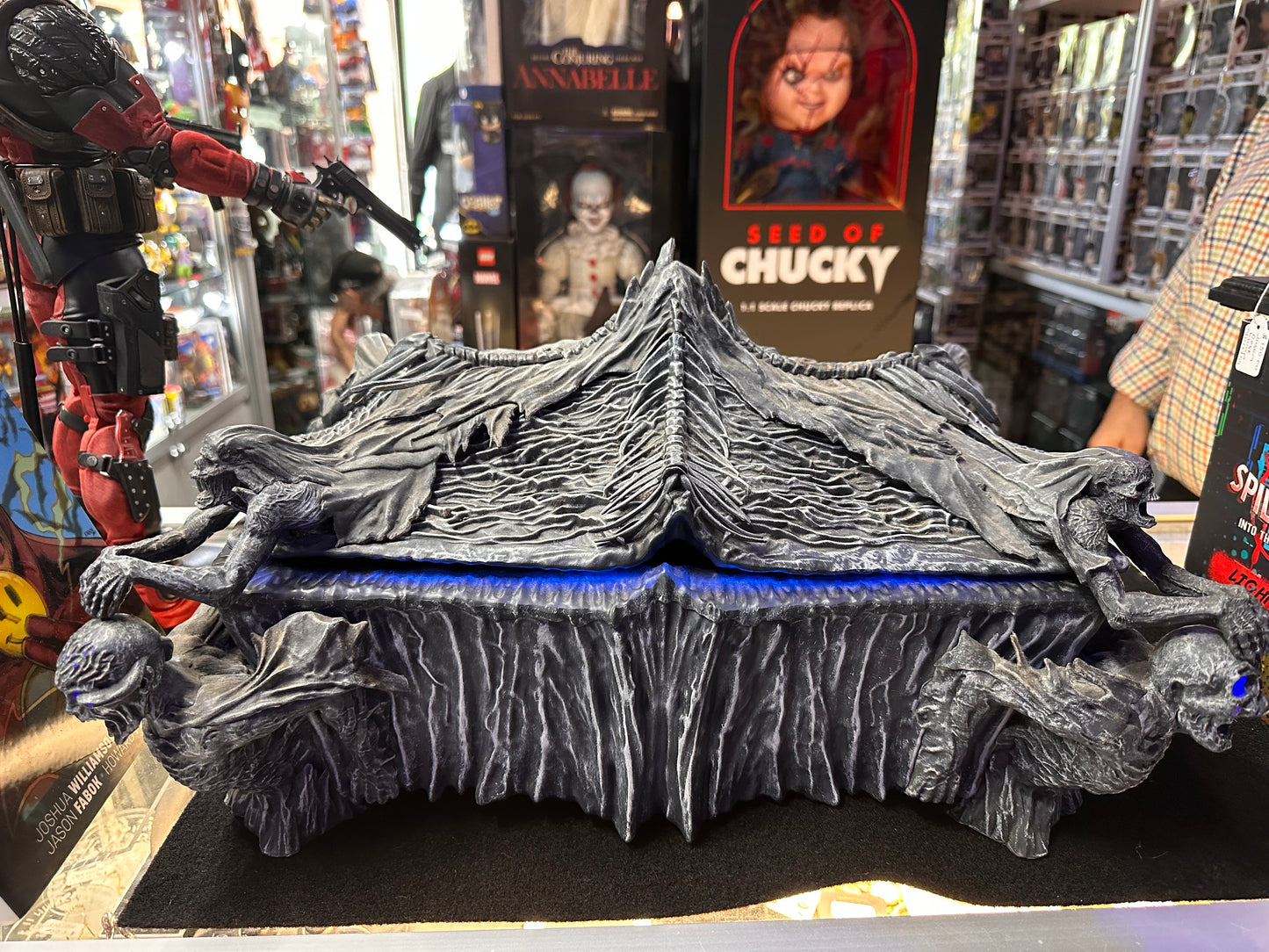 CALL OF DUTY BLACK OPS 4 COLLECTORS MYSTERY BOX