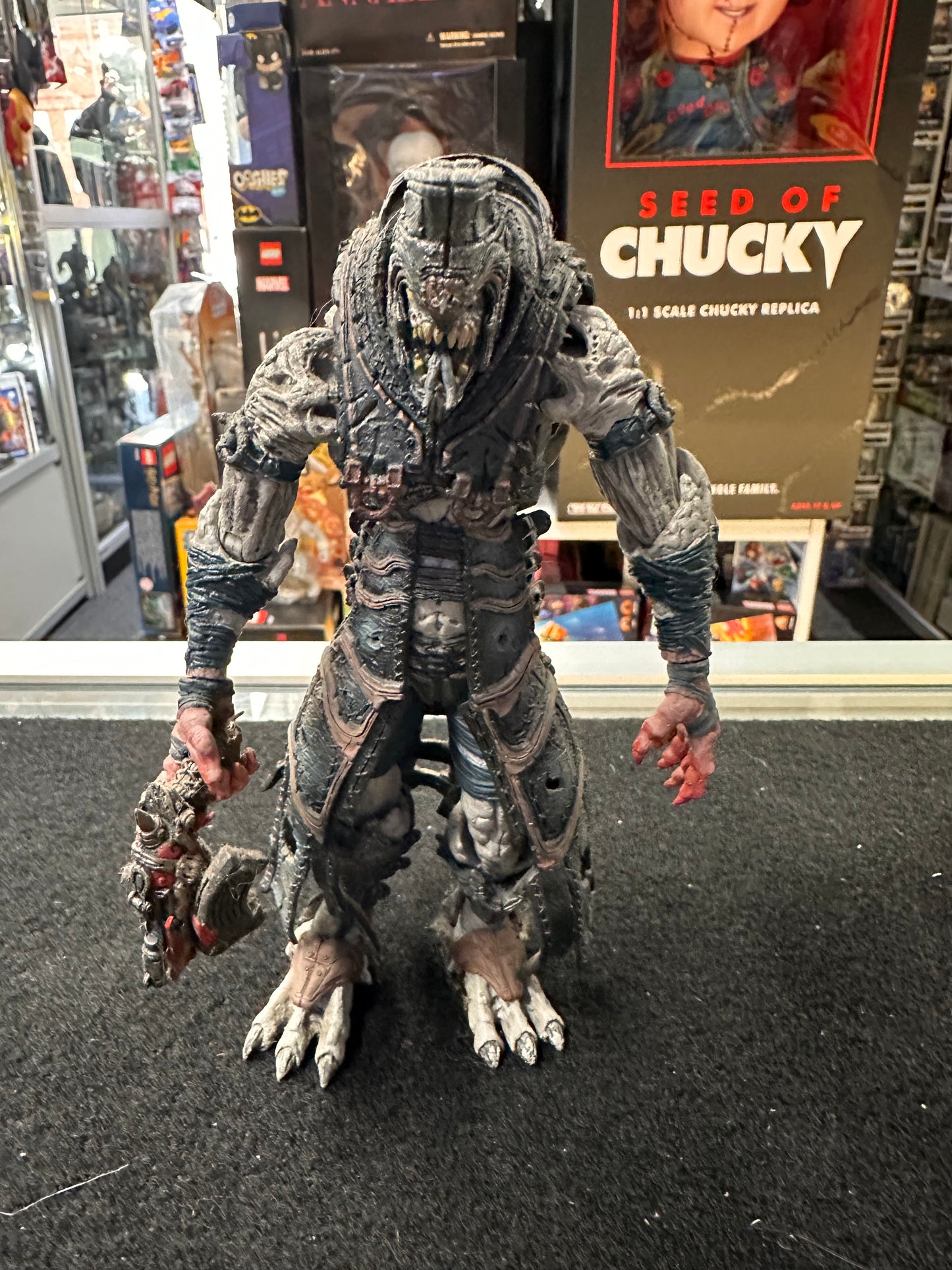 GEARS OF WAR KANTUS PRIEST FIGURE NECCA Captain Comics and