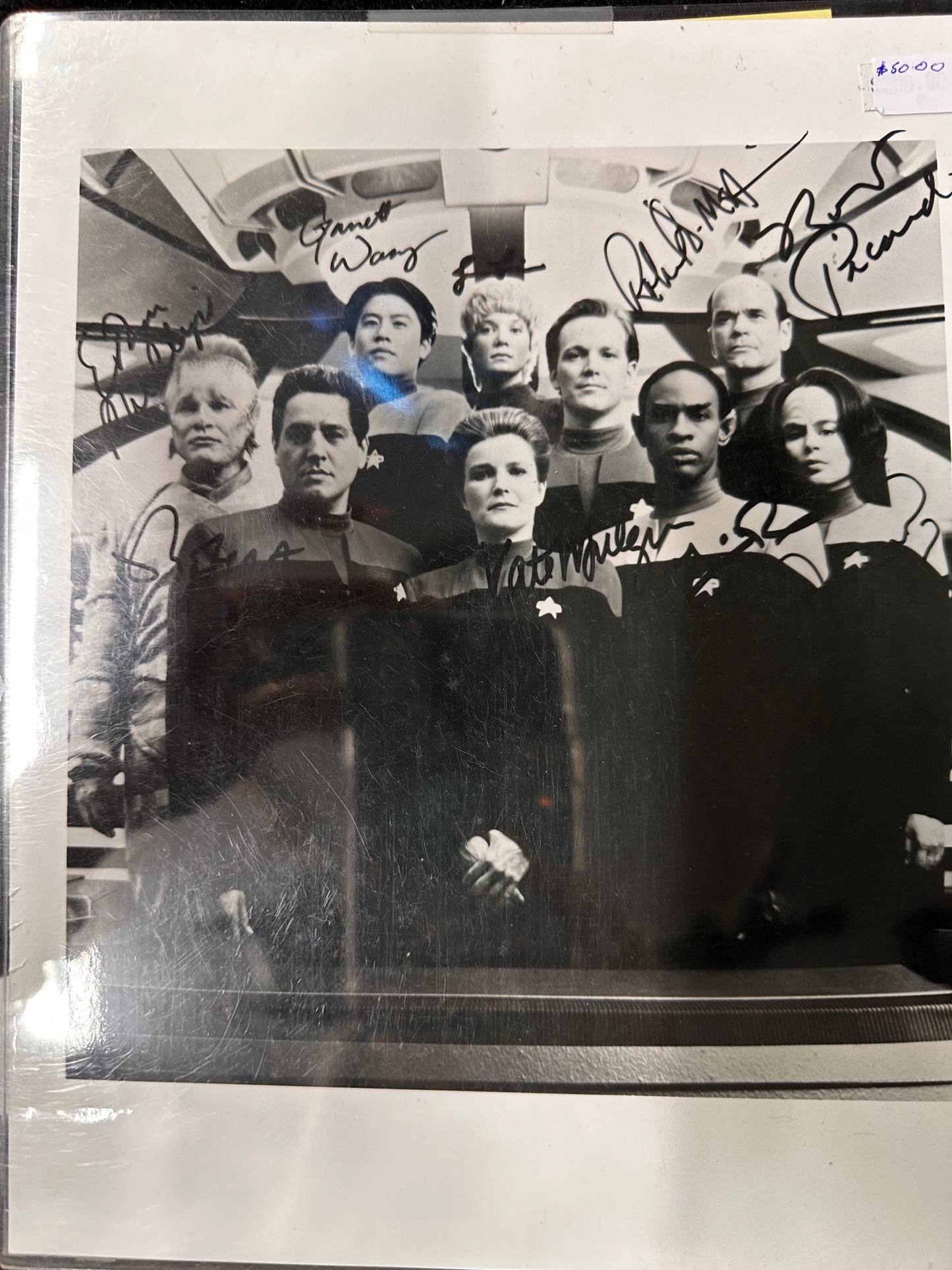 STAR TREK VOYAGER CAST AUTOGRAPHS WITH C.O.A