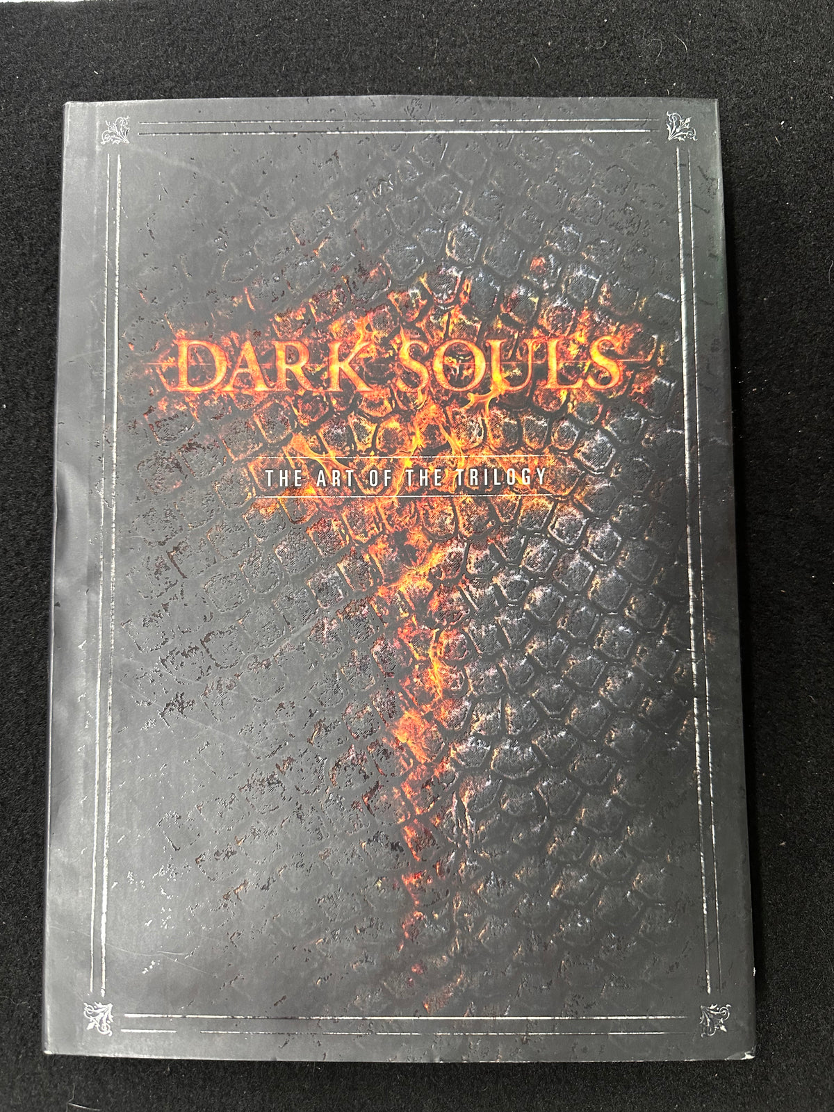 DARK SOULS THE ART OF THE TRILOGY HARD COVER