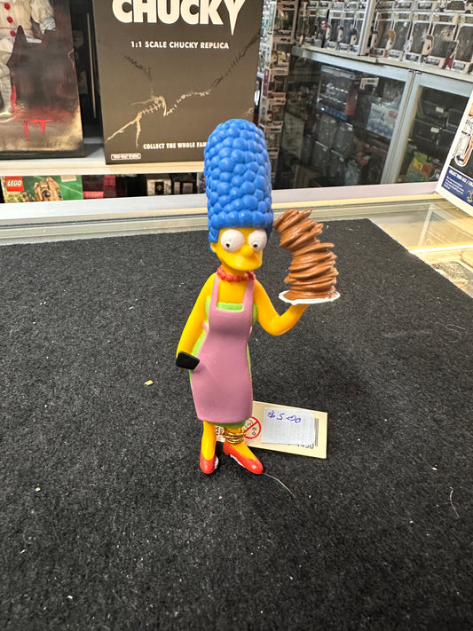 THE SIMPSONS MARGE WITH PANCAKES FIGURE