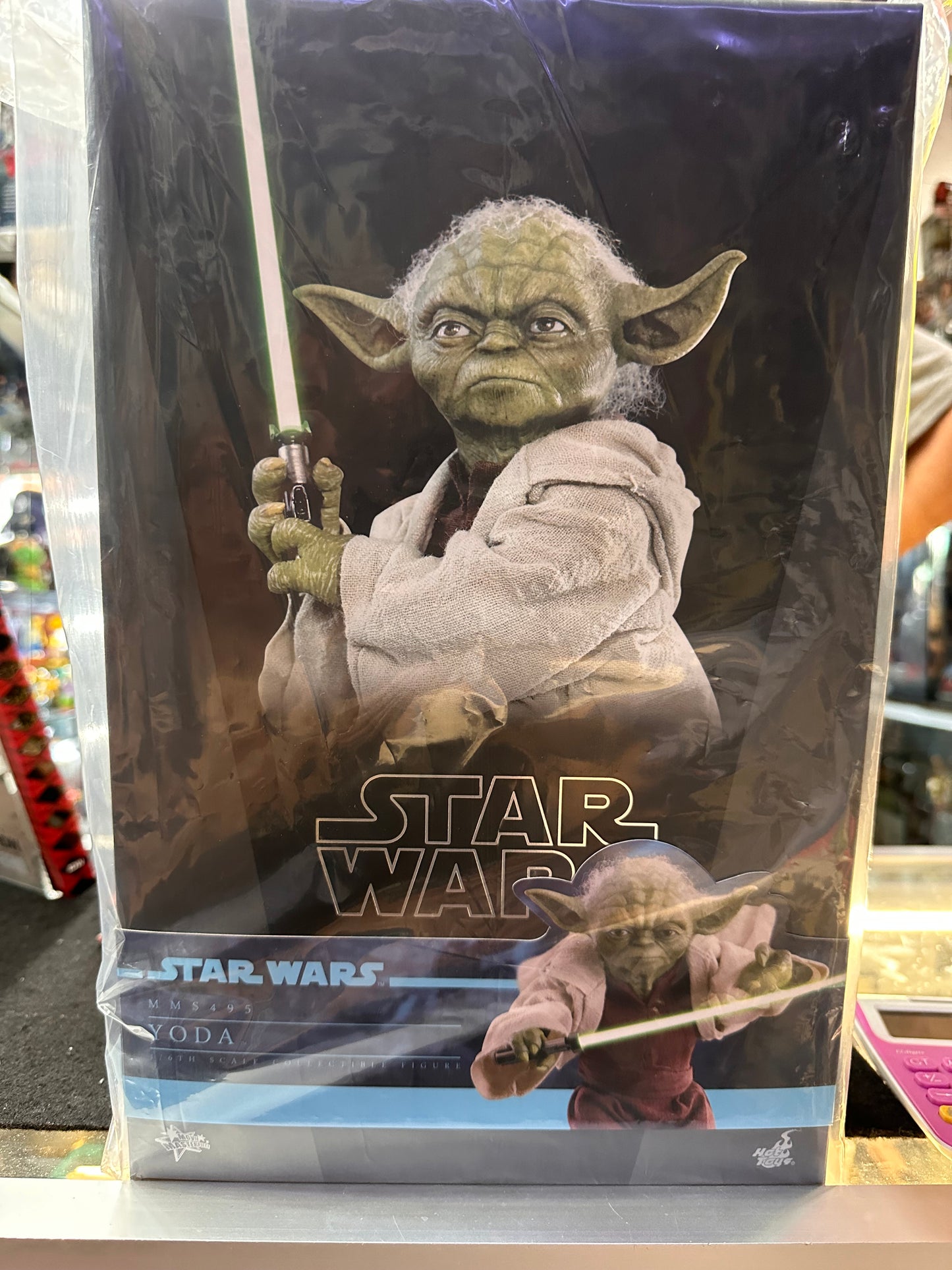 HOT TOYS STAR WARS YODA 1/6 SCALE FIGURE