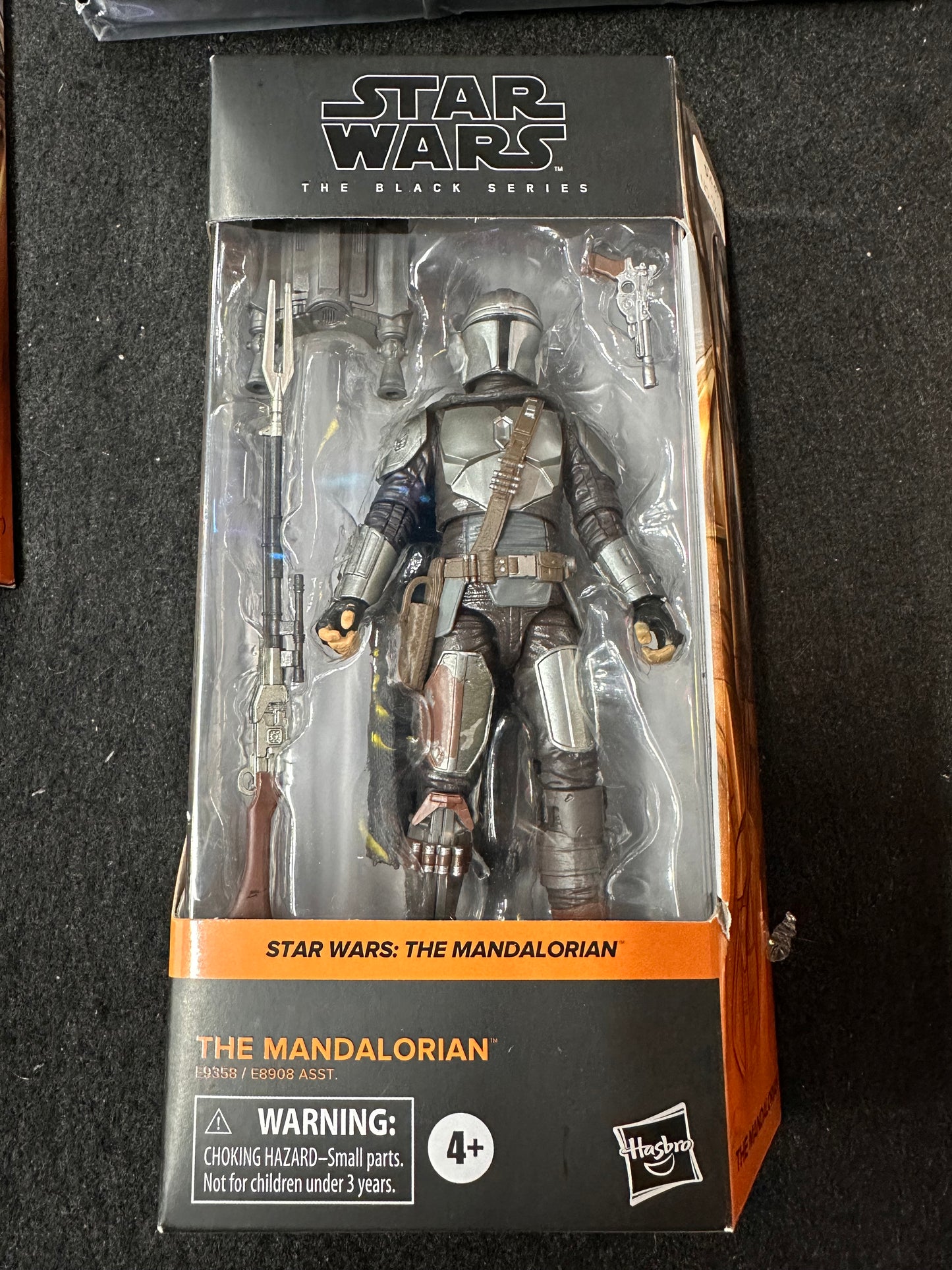STAR WARS THE BLACK SERIES (THE MANDALORIAN) FIGURE