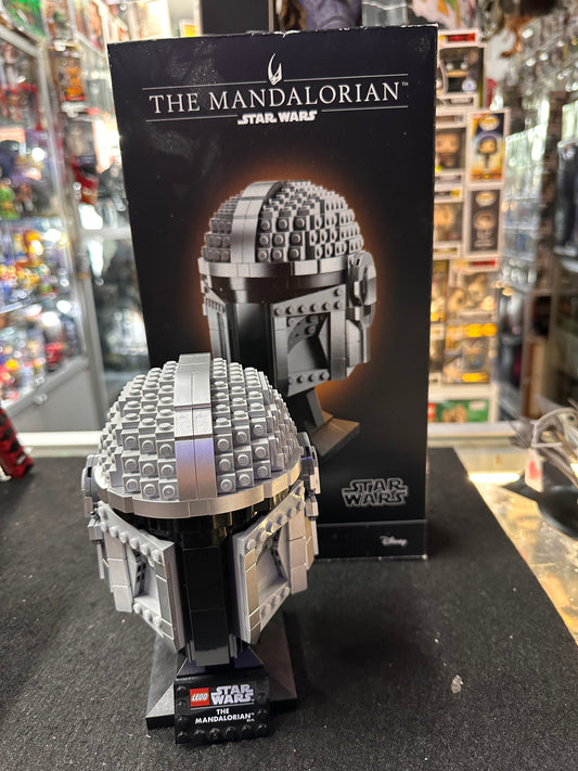 STAR WARS MANDALORIAN LEGO HELMET (ASSEMBLED)