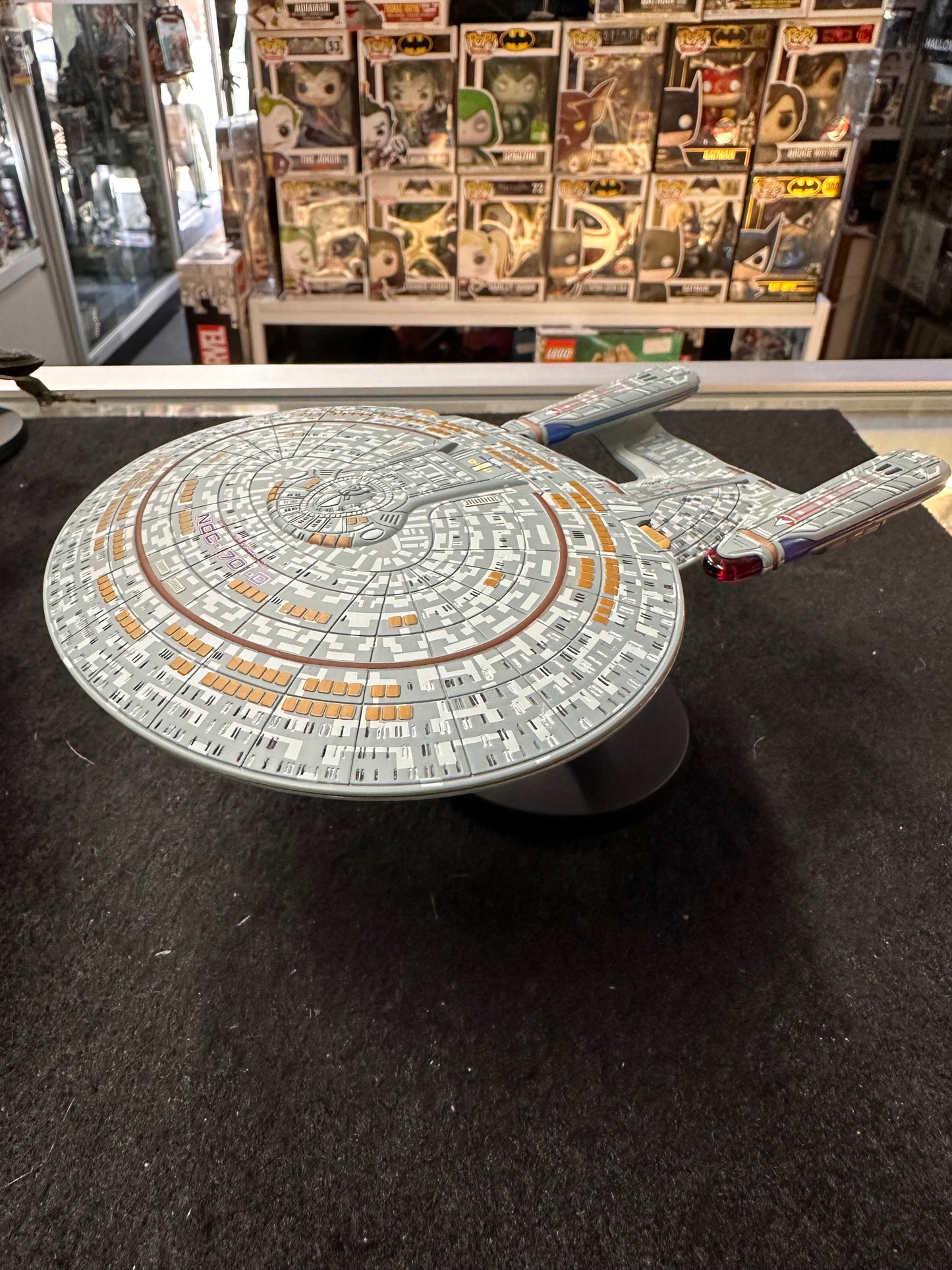 STAR TREK U.S.S ENTERPRISE NCC-1701-D