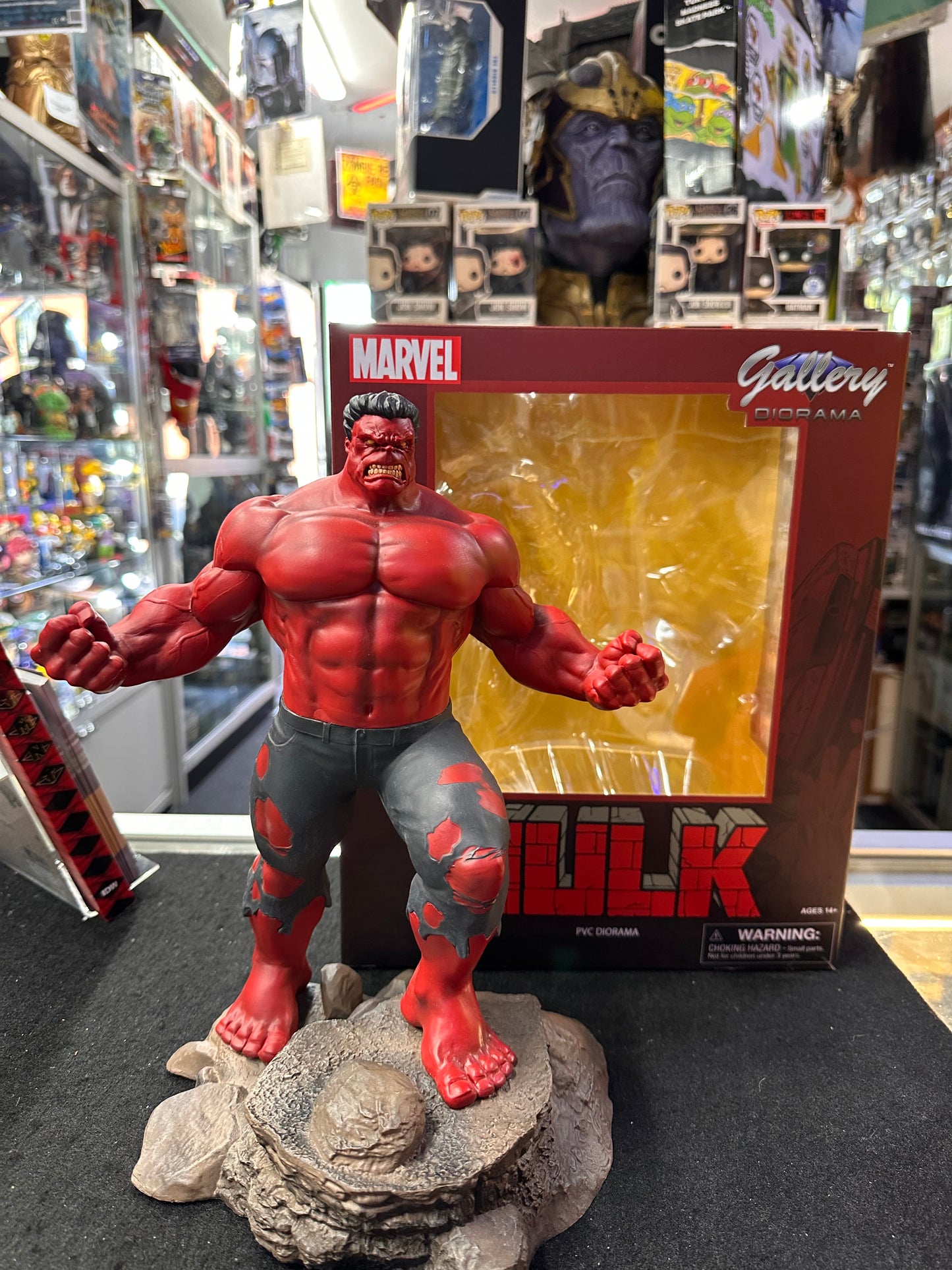 MARVEL HULK PVC DIORAMA
