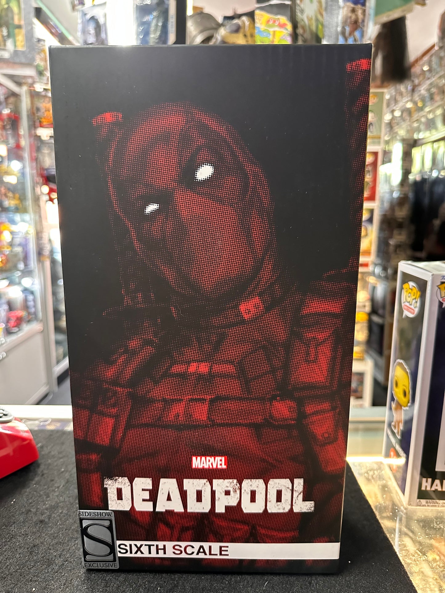 MARVEL DEADPOOL SIDESHOW EXCLUSIVE SIXTH SCALE