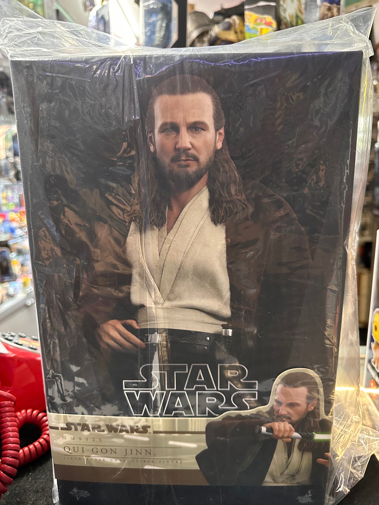HOT TOYS STAR WARS QUI-GON JINN 1/6 SCALE FIGURE