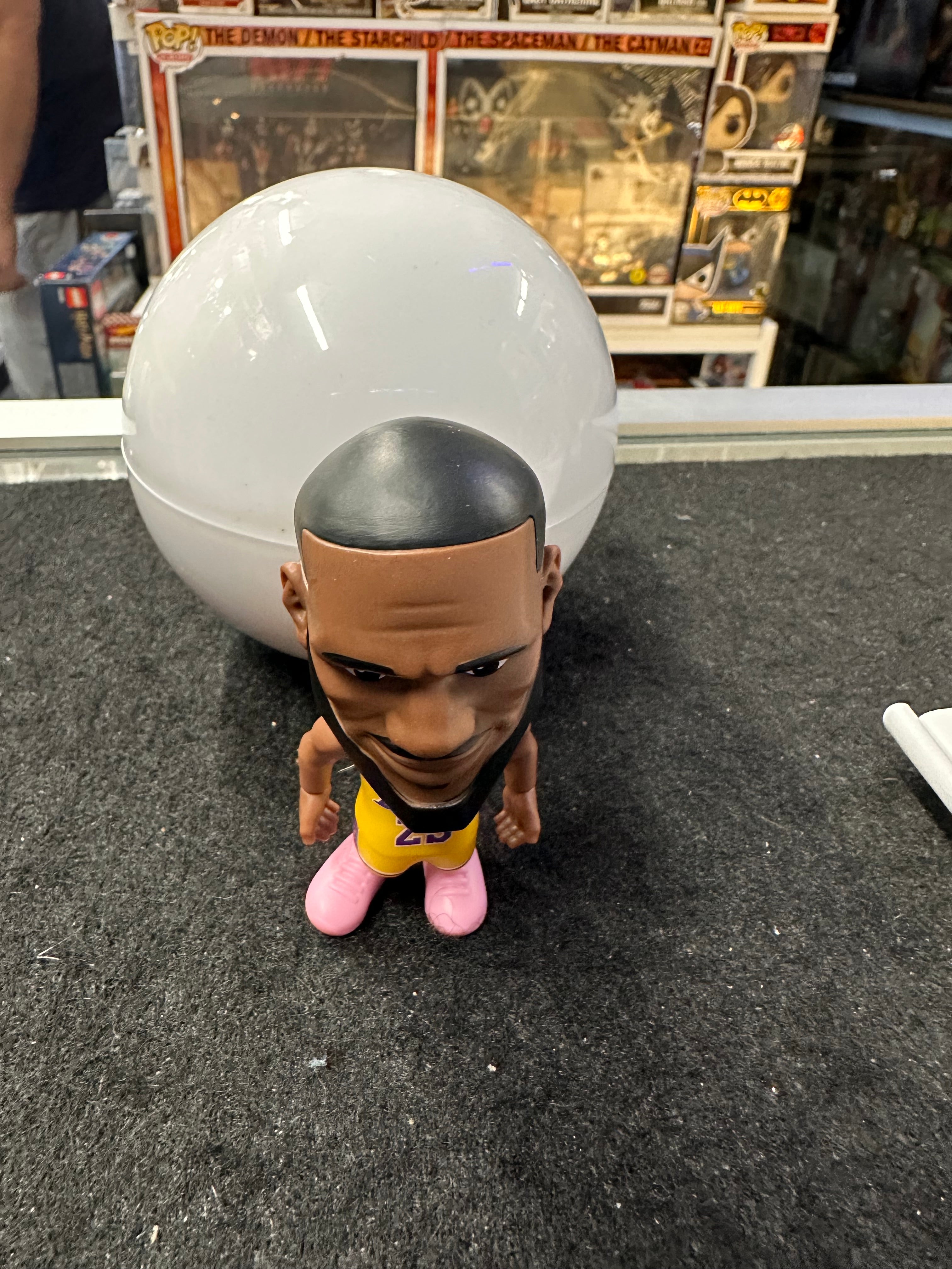 NBA BALLERS LEBRON JAMES – Captain Comics and Collectables Pty Ltd