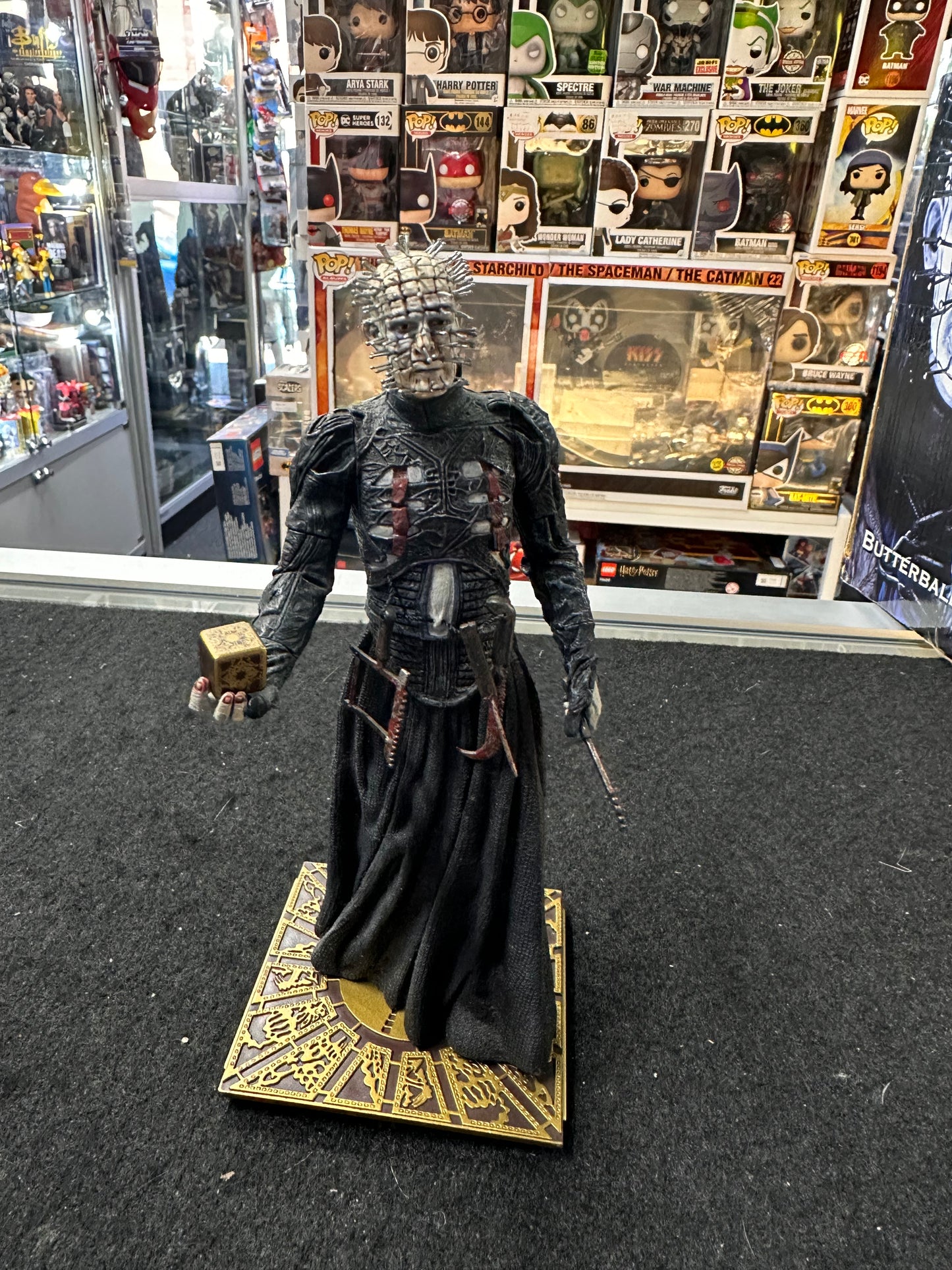 CLIVE BARKER HELLRAISER FIGURE (NO BOX)
