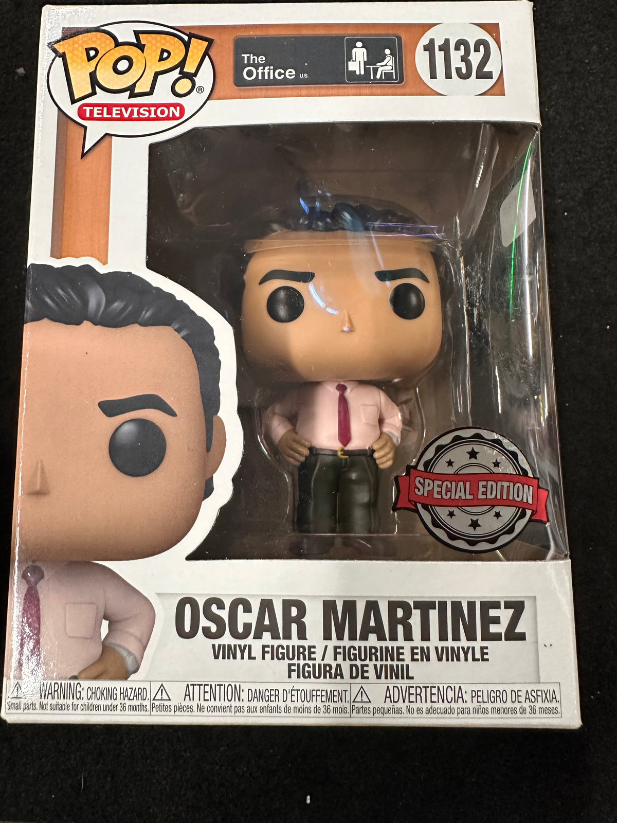 FUNKO POP THE OFFICE OSCAR MARTINEZ SPECIAL EDITION #1132