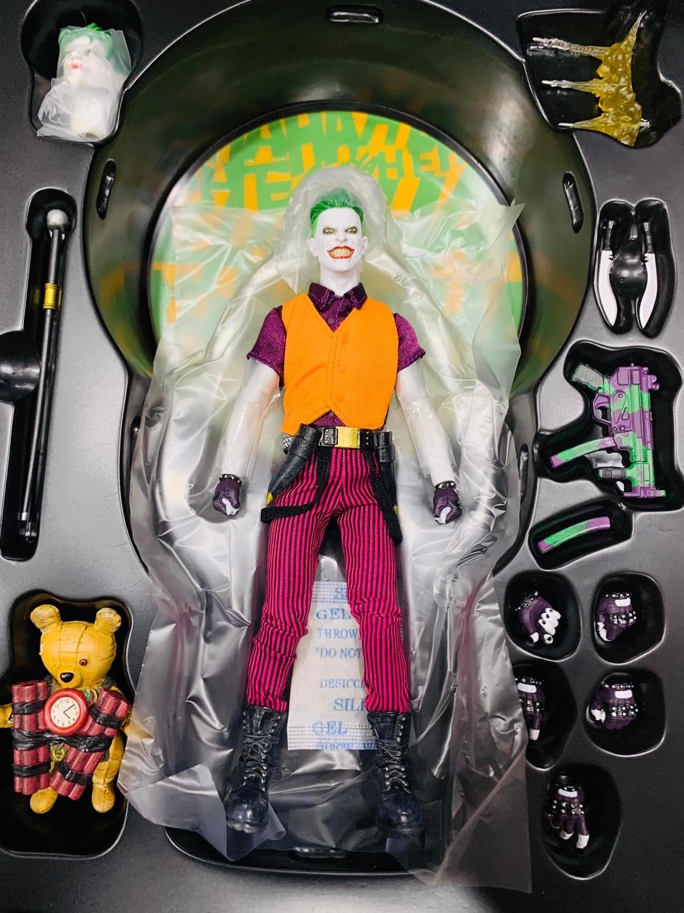 THE JOKER CLOWN PRINCE OF CRIME EDITION ONE : 12