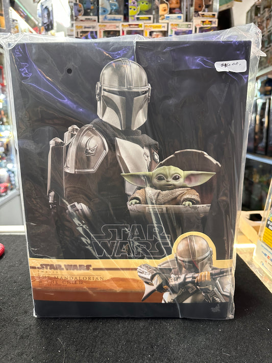 HOT TOYS THE MANDALORIAN AND THE CHILD