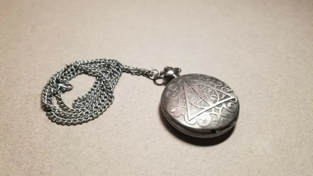 Noble Collection TM & WBEI (S17) Harry Potter Pocket Watch - N06780