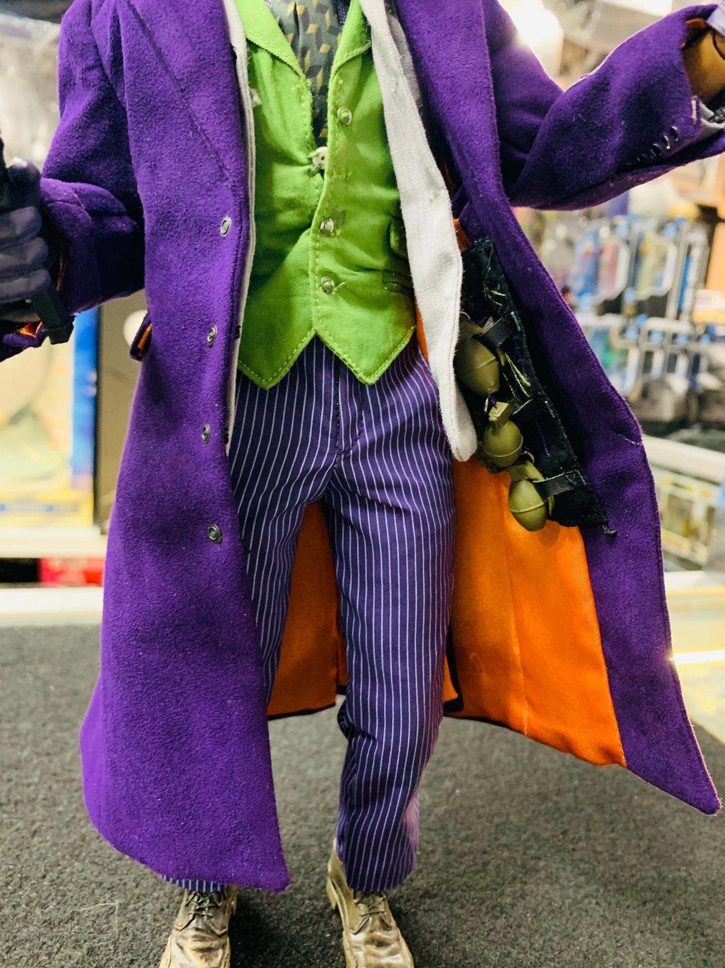 The Joker Heath ledger no box spare hands