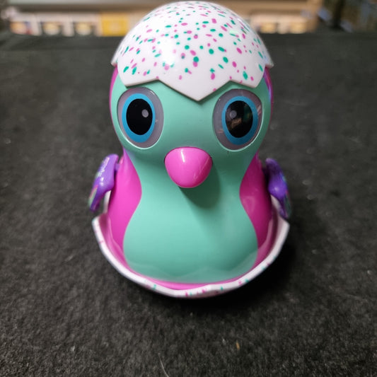 Hatchimals Wind Up Egg Glider Pull Back Toy 