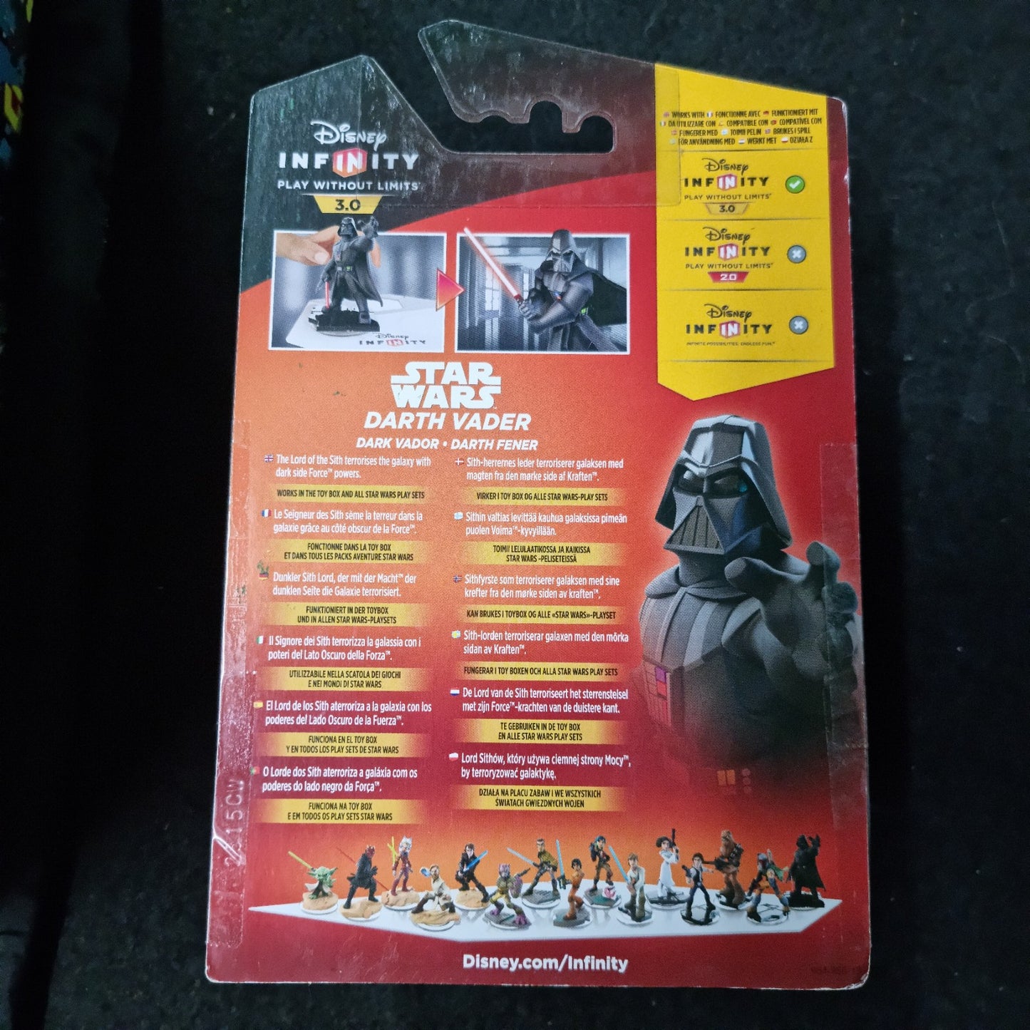 DISNEY INFINITY 3.0 DARTH VADER STAR WARS INTERACTIVE FIGURE REGLUED BUBBLE