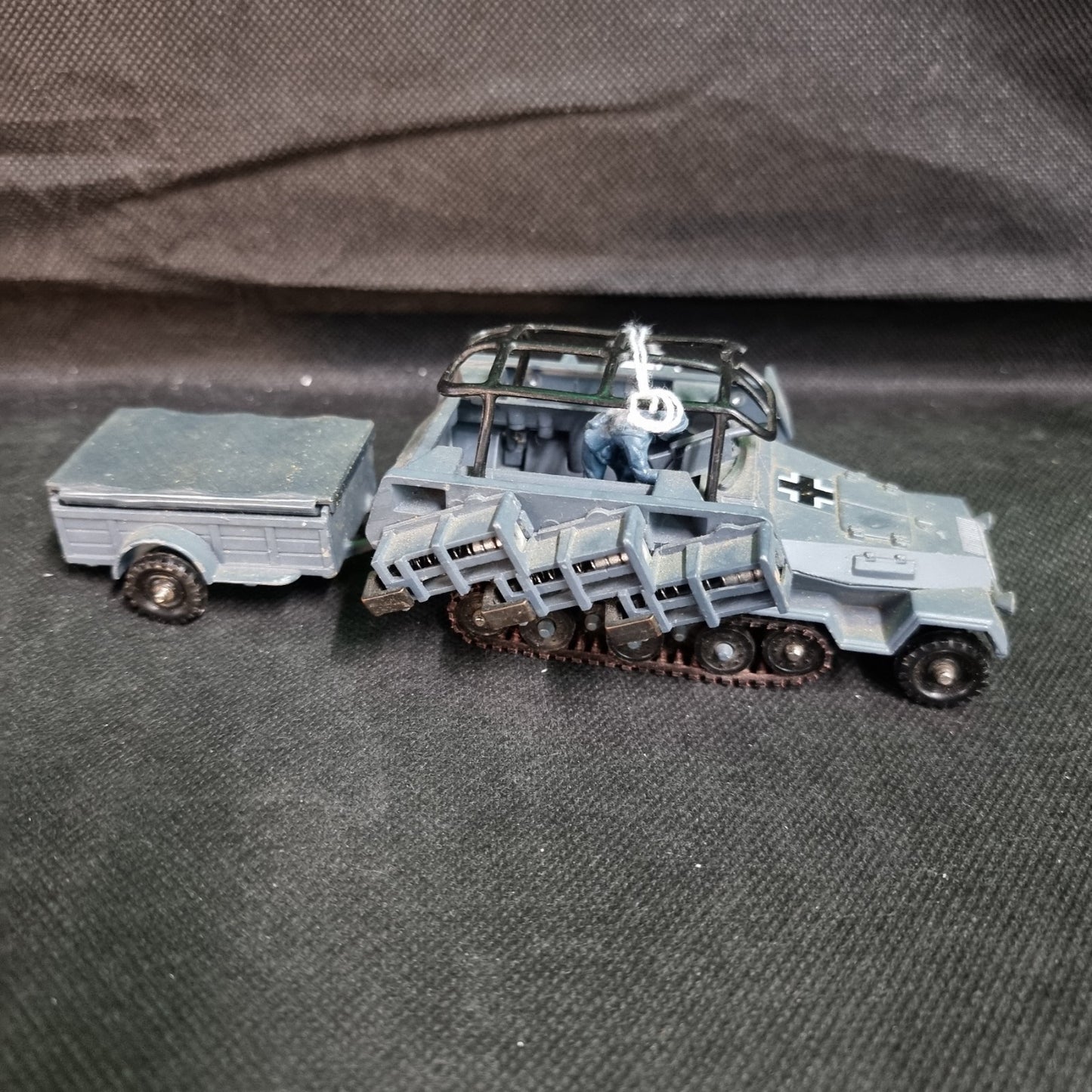 CORGI TOYS HANOMAG SDKFZ SEMI TRACK ROCKET LAUNCHER DIECAST W/ Trailer