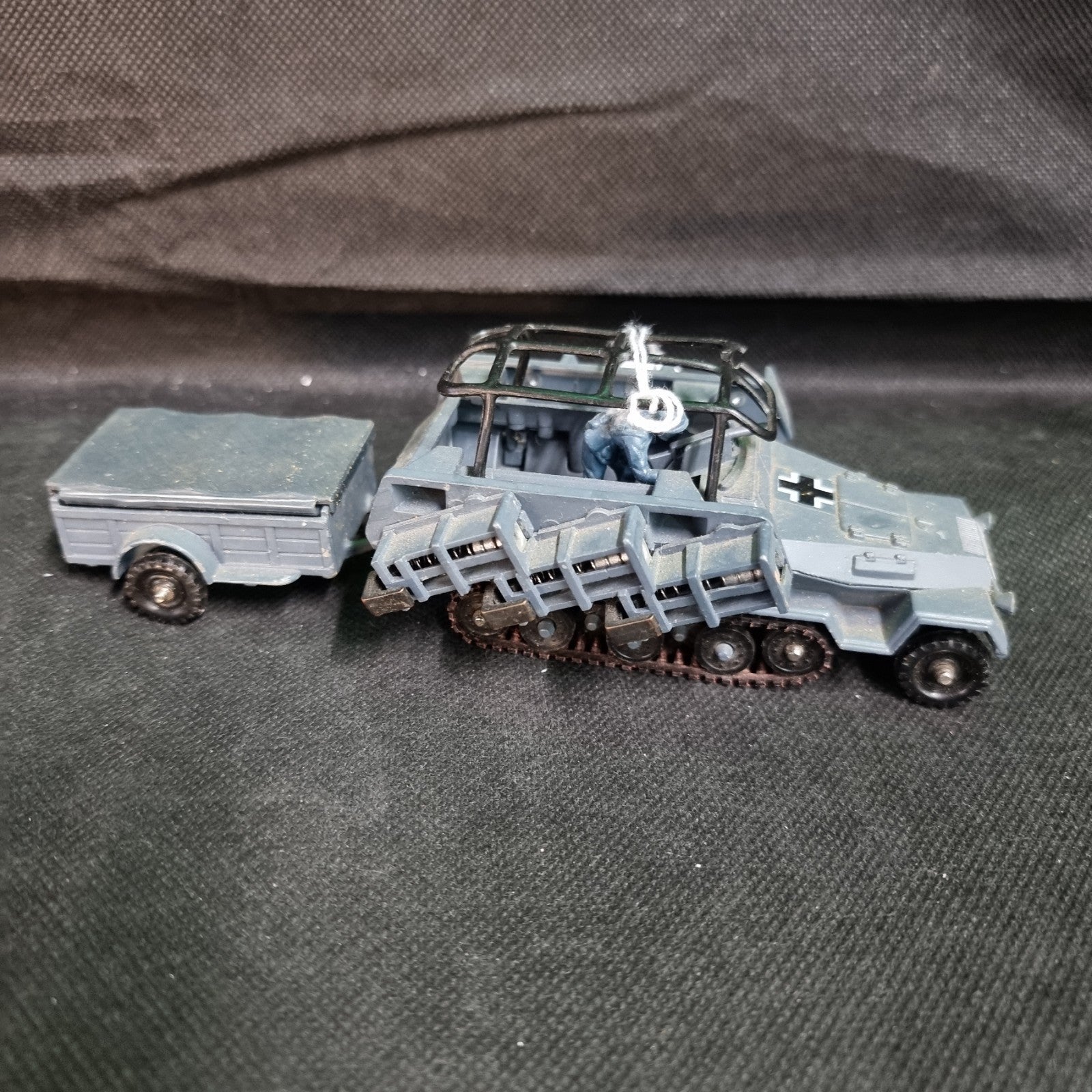 CORGI TOYS HANOMAG SDKFZ SEMI TRACK ROCKET LAUNCHER DIECAST W/ Trailer