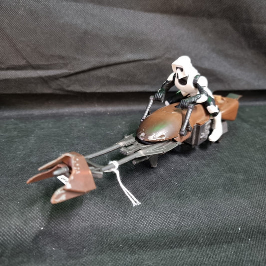 Star Wars Biker Scout with Speeder 1997 Power of the Force 