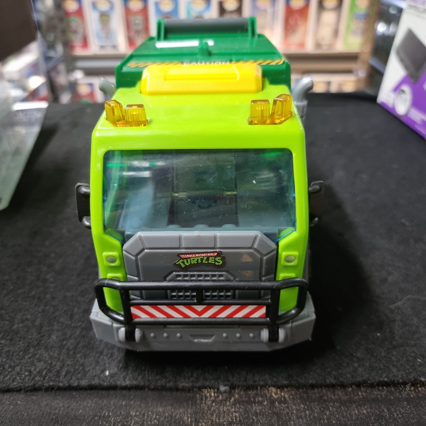 Teenage Mutant Ninja Turtles Thrash N' Battle Garbage Truck With Lights & Sounds
