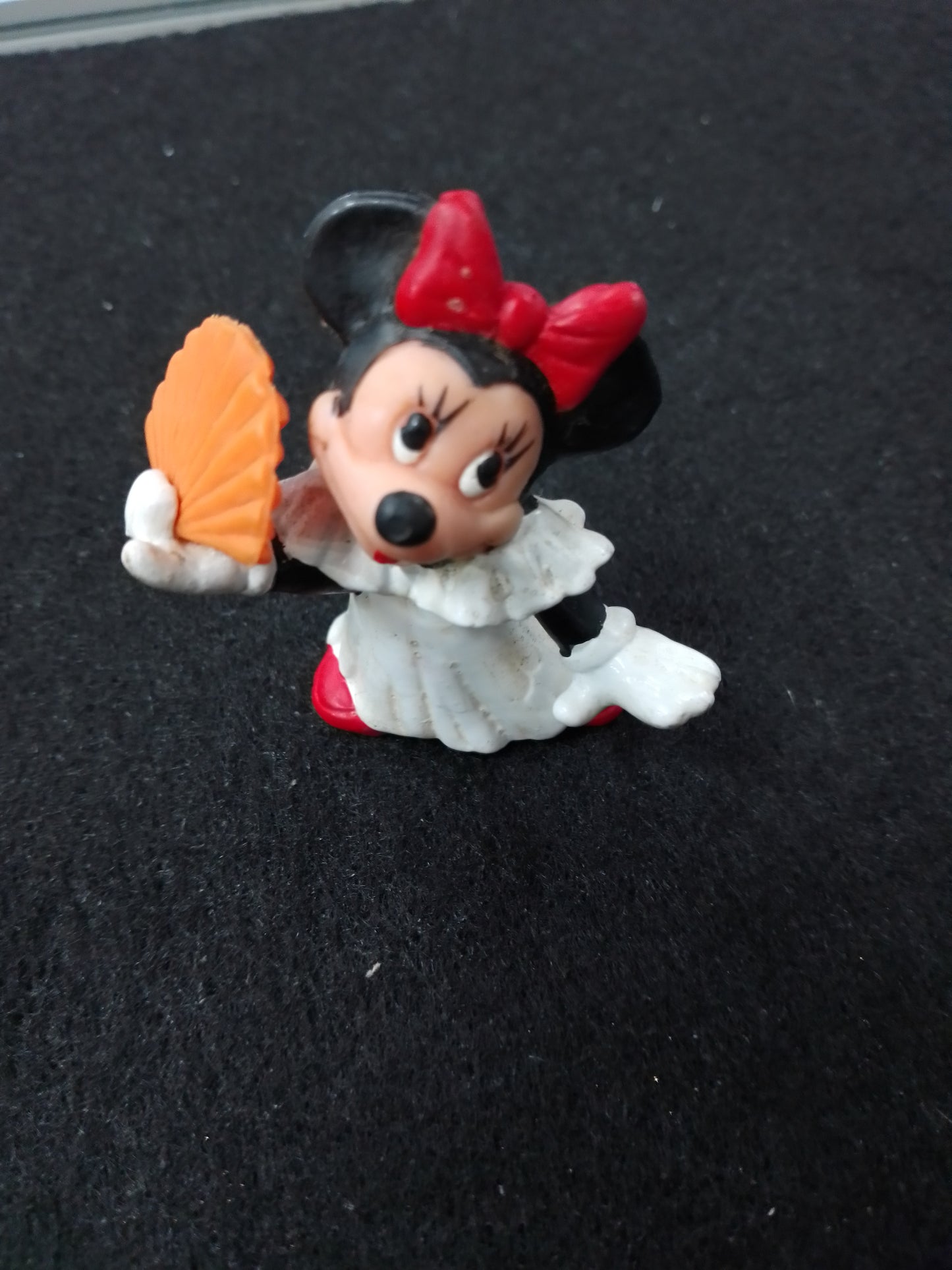 Minnie Mouse Figurine Vintage - N05086