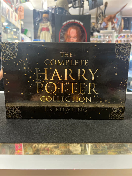 Harry Potter Paperback Boxed set "THE COMPLETE HARRY POTTER COLLECTION" 7 Books
